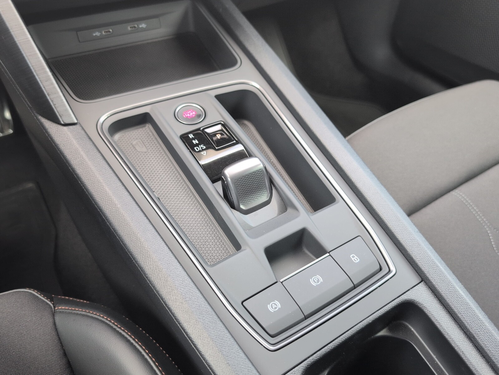 Cupra Leon Sportstourer - zdjęcie 32