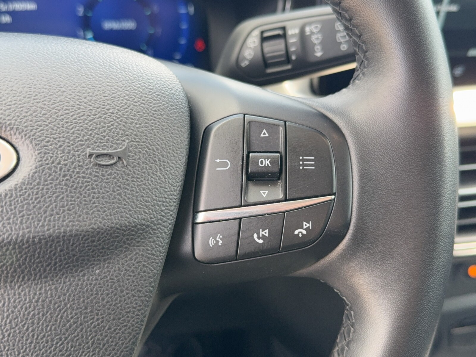 Ford Focus - zdjęcie 19