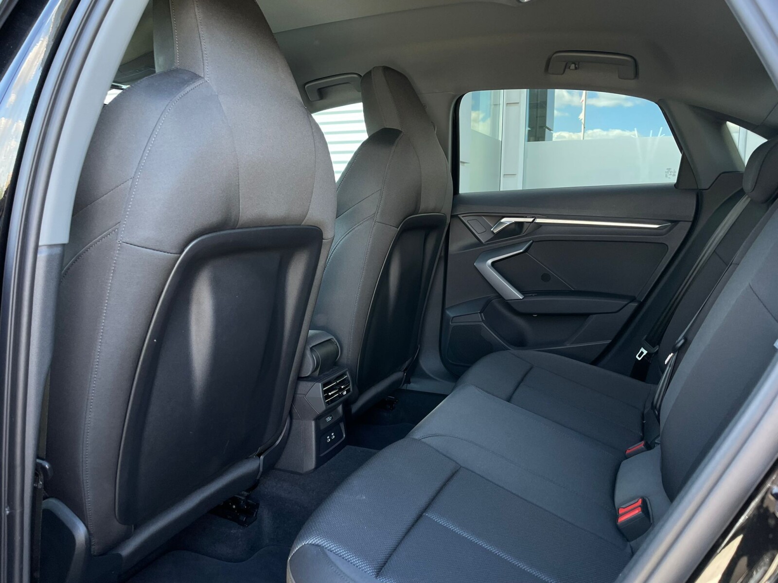 Audi A3 Limousine - zdjęcie 10