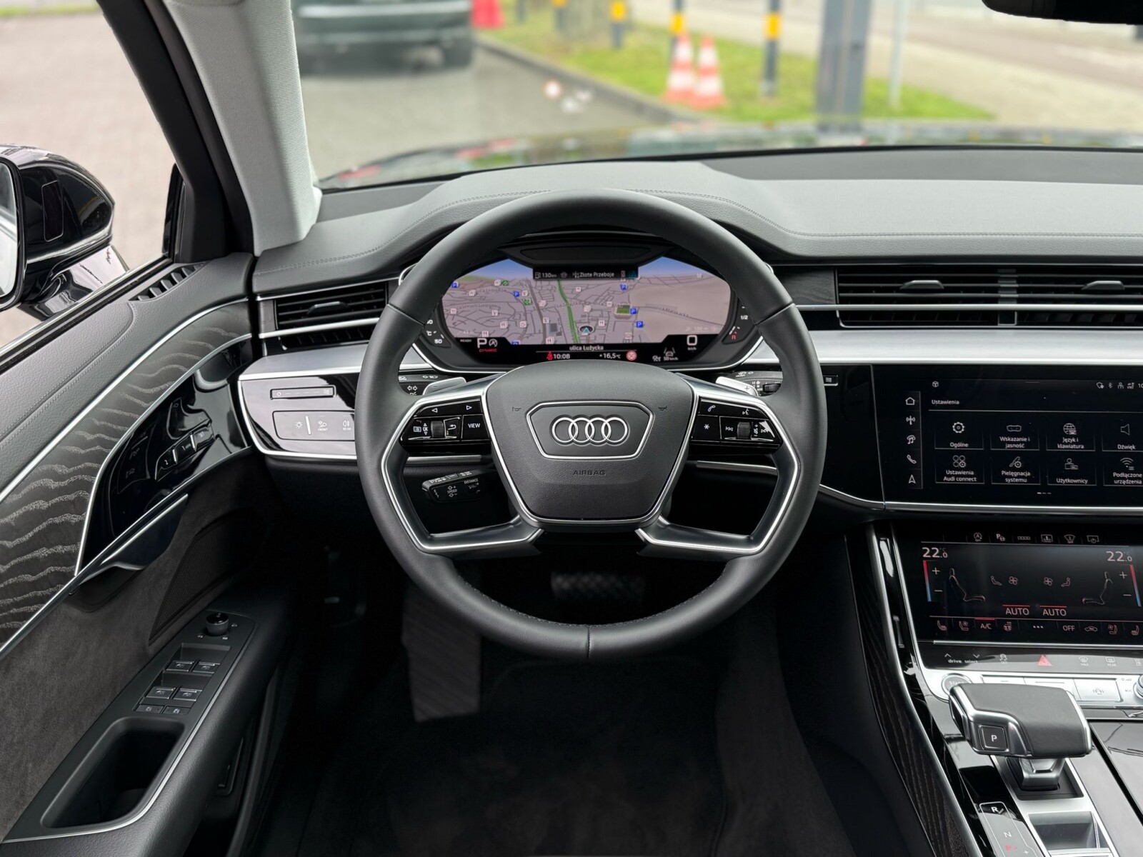 Audi A8 - zdjęcie 21