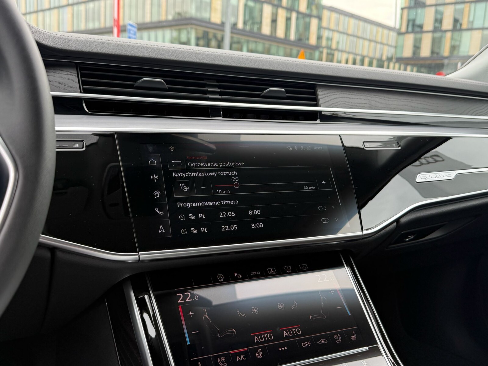 Audi A8 - zdjęcie 32