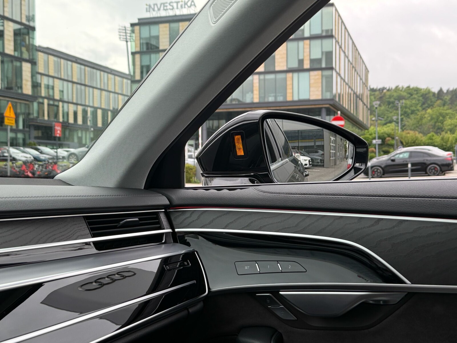 Audi A8 - zdjęcie 37