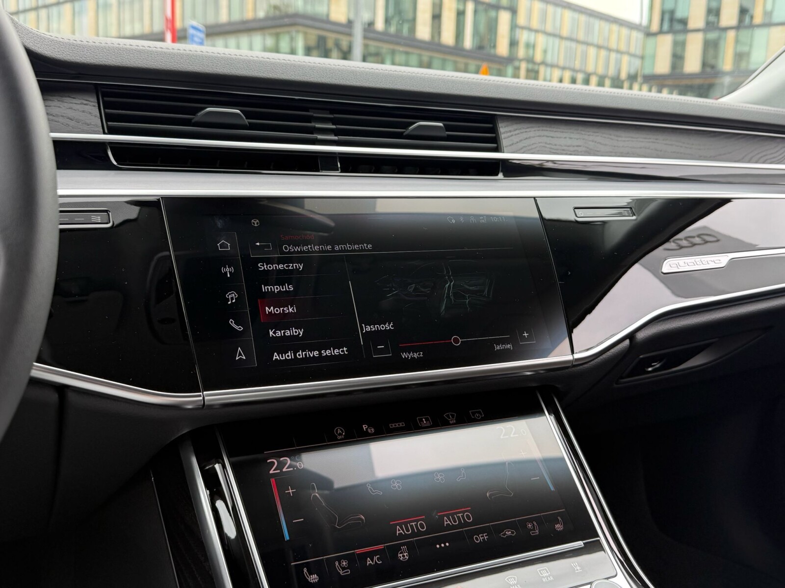 Audi A8 - zdjęcie 40
