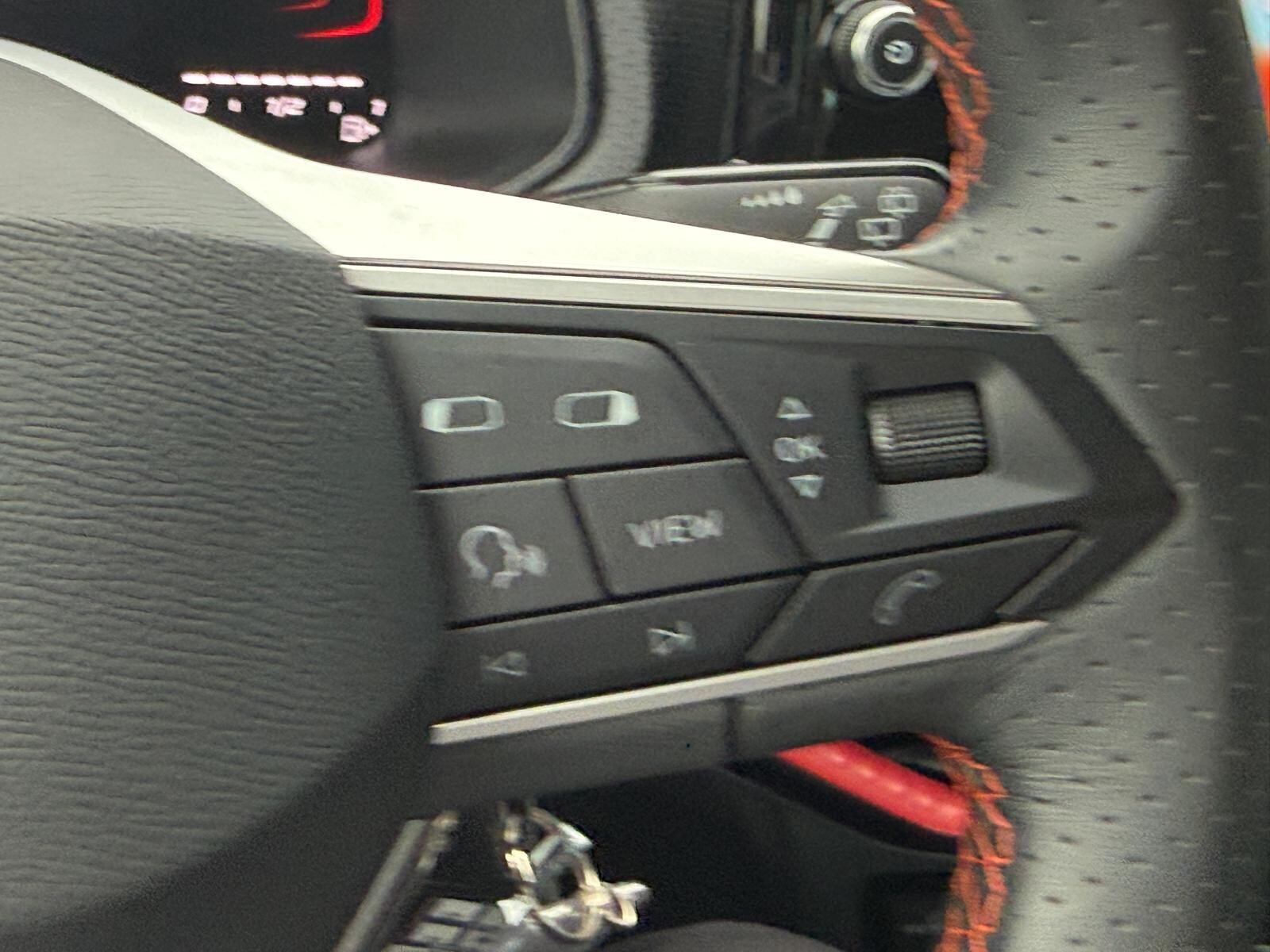Seat Arona - zdjęcie 15