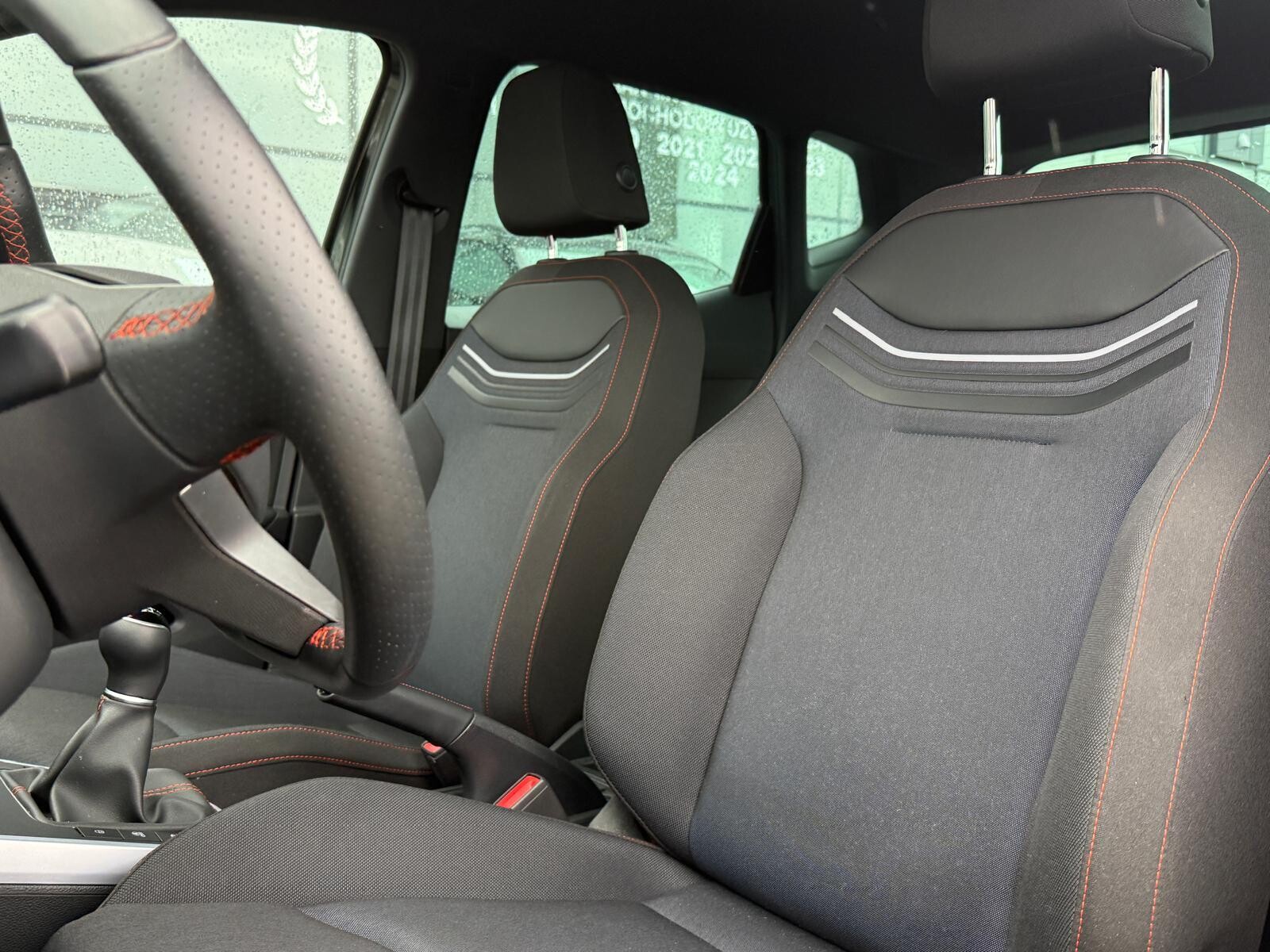 Seat Arona - zdjęcie 22