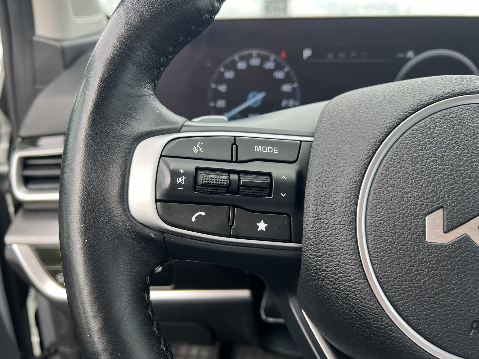 Kia Sportage - zdjęcie 14