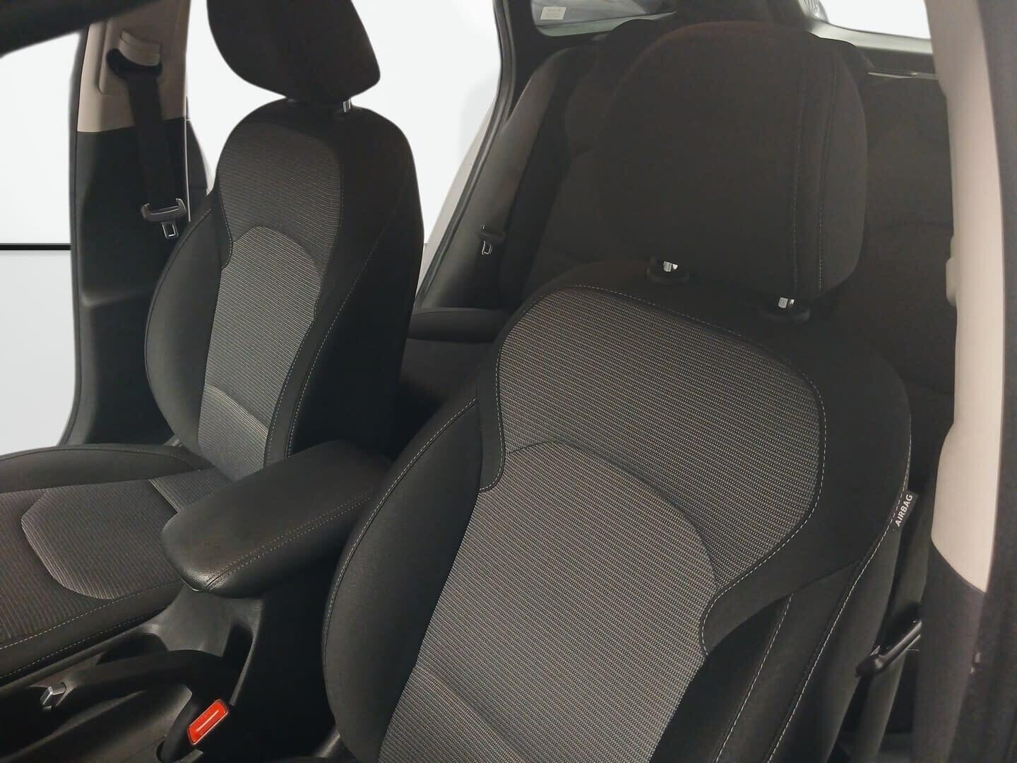Hyundai i30 - zdjęcie 11