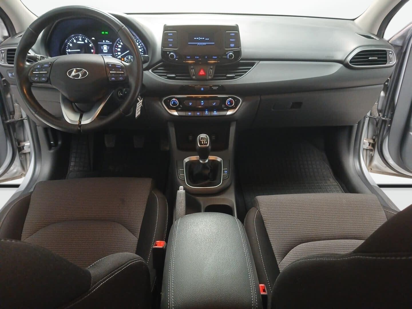 Hyundai i30 - zdjęcie 10