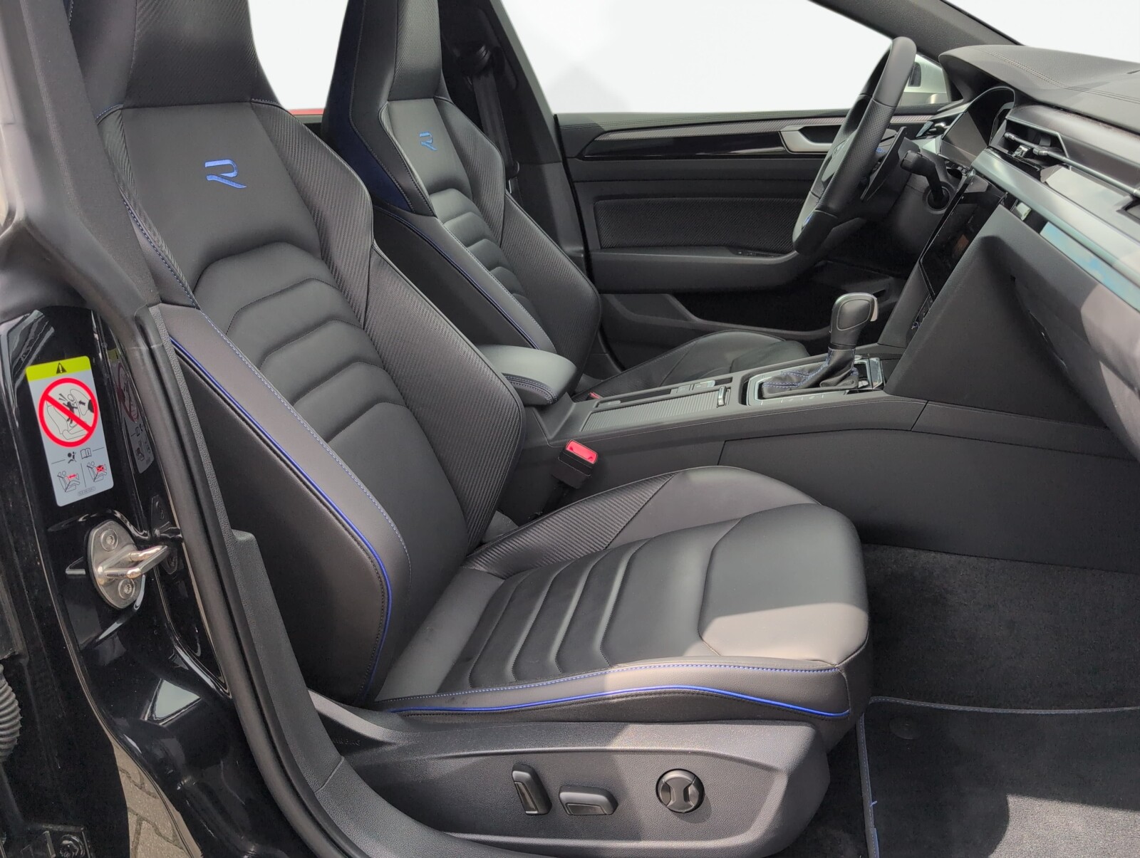 Volkswagen Arteon Shooting Brake - zdjęcie 18