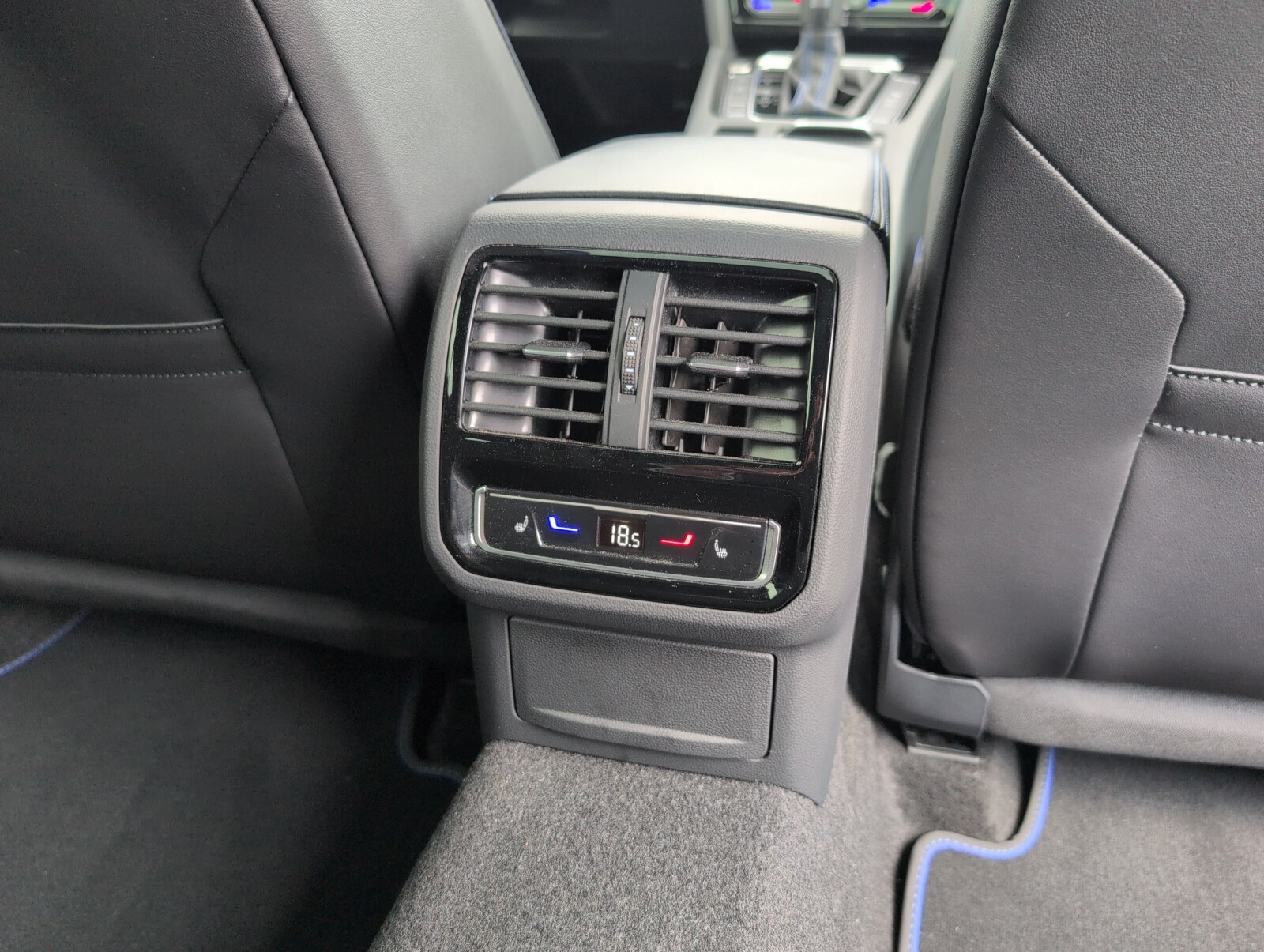 Volkswagen Arteon Shooting Brake - zdjęcie 15