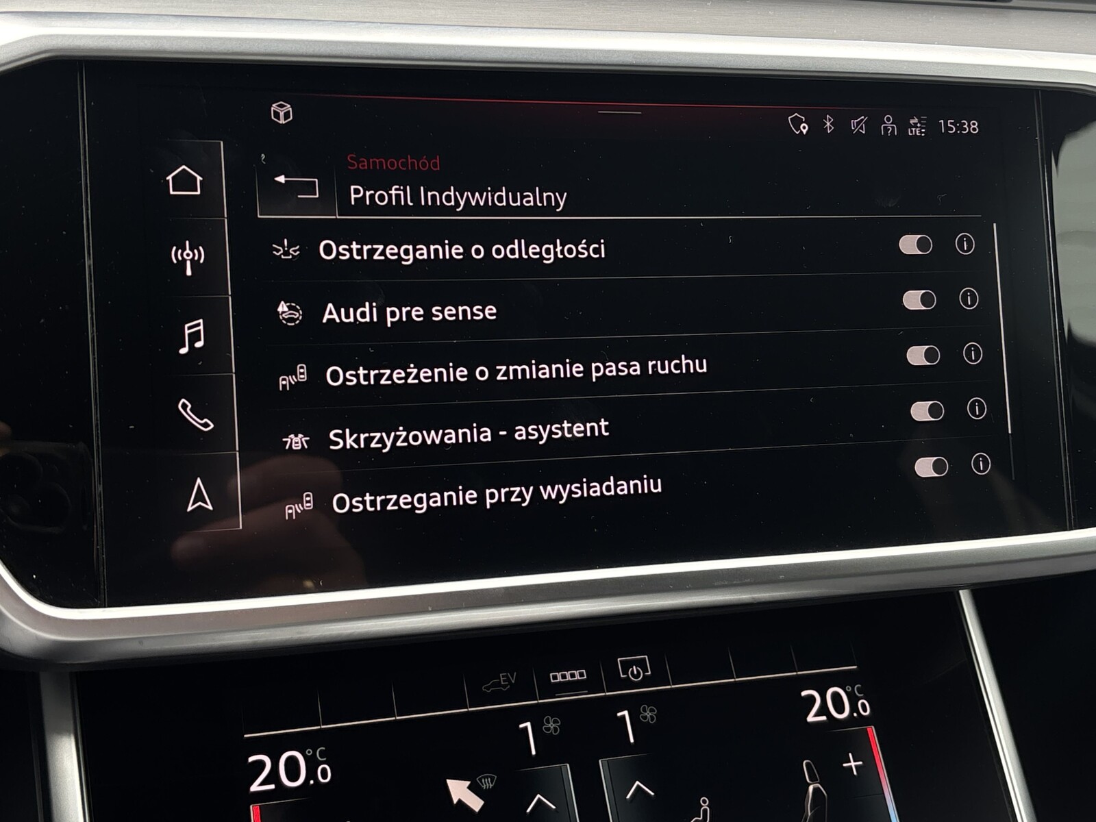Audi A6 Avant - zdjęcie 25