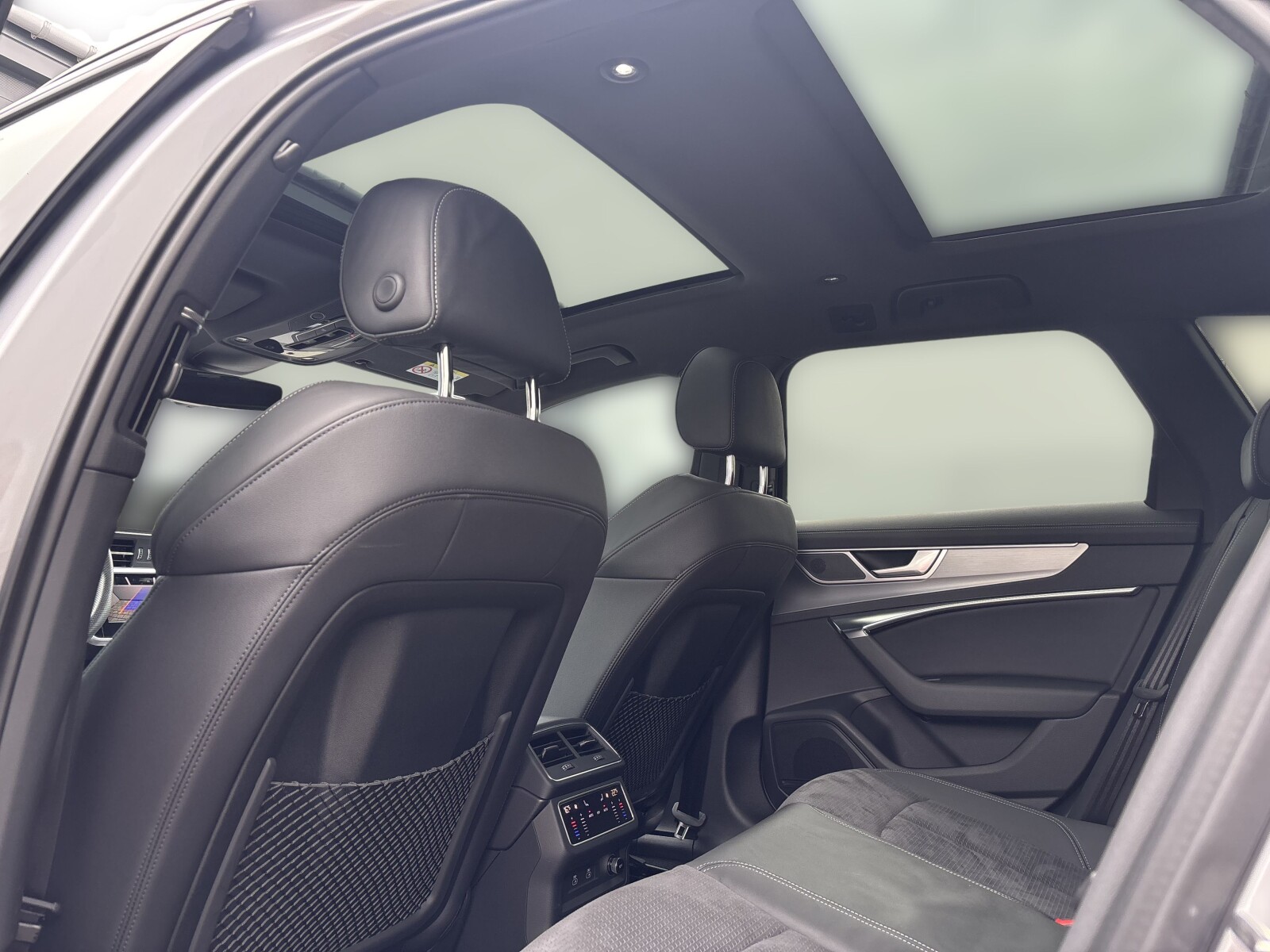 Audi A6 Avant - zdjęcie 30