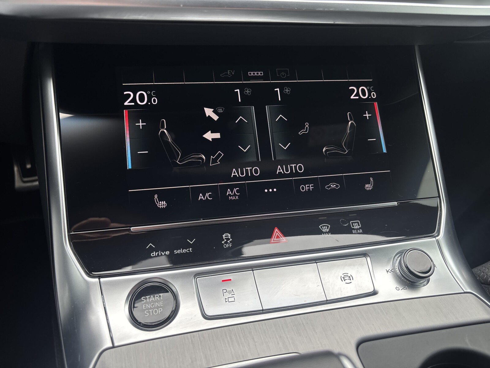 Audi A6 Avant - zdjęcie 17