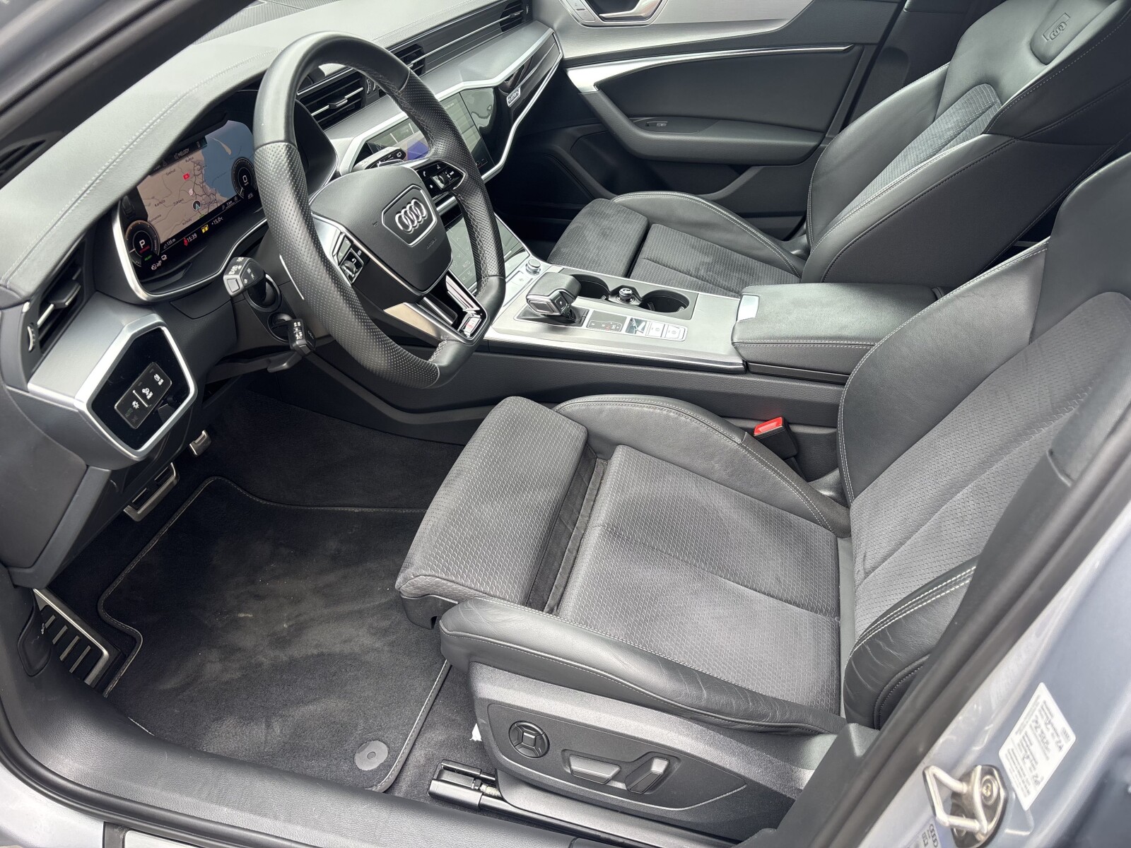 Audi A6 Avant - zdjęcie 15