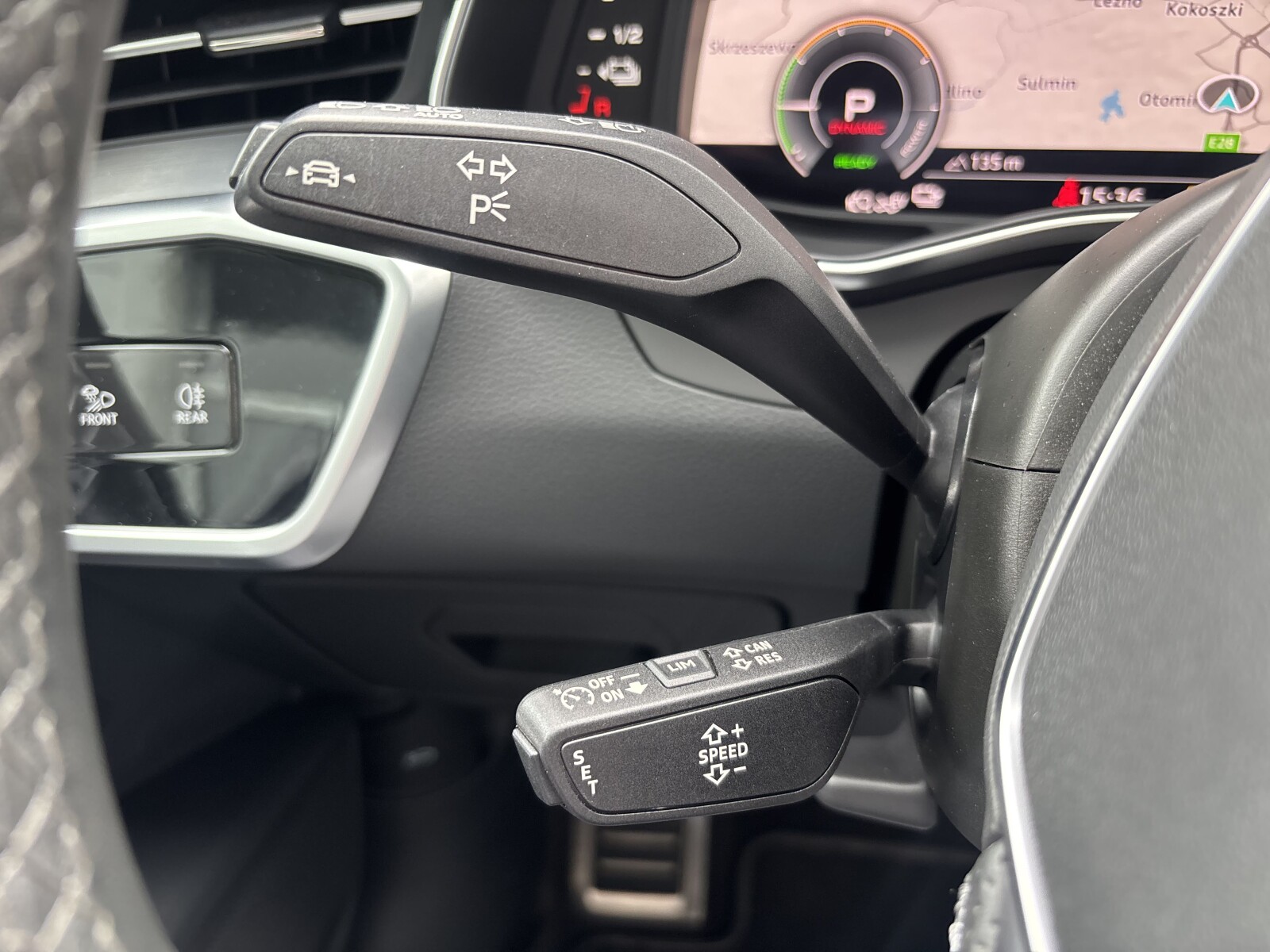 Audi A6 Avant - zdjęcie 12