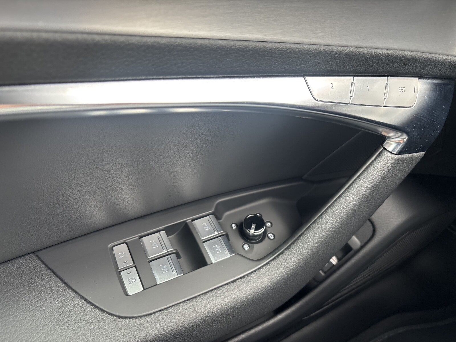 Audi A6 Avant - zdjęcie 21