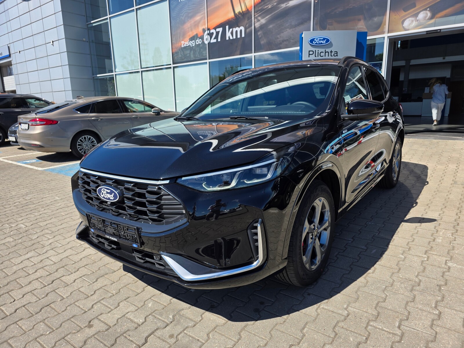 Ford Kuga PHEV ST-Line X 243KM
