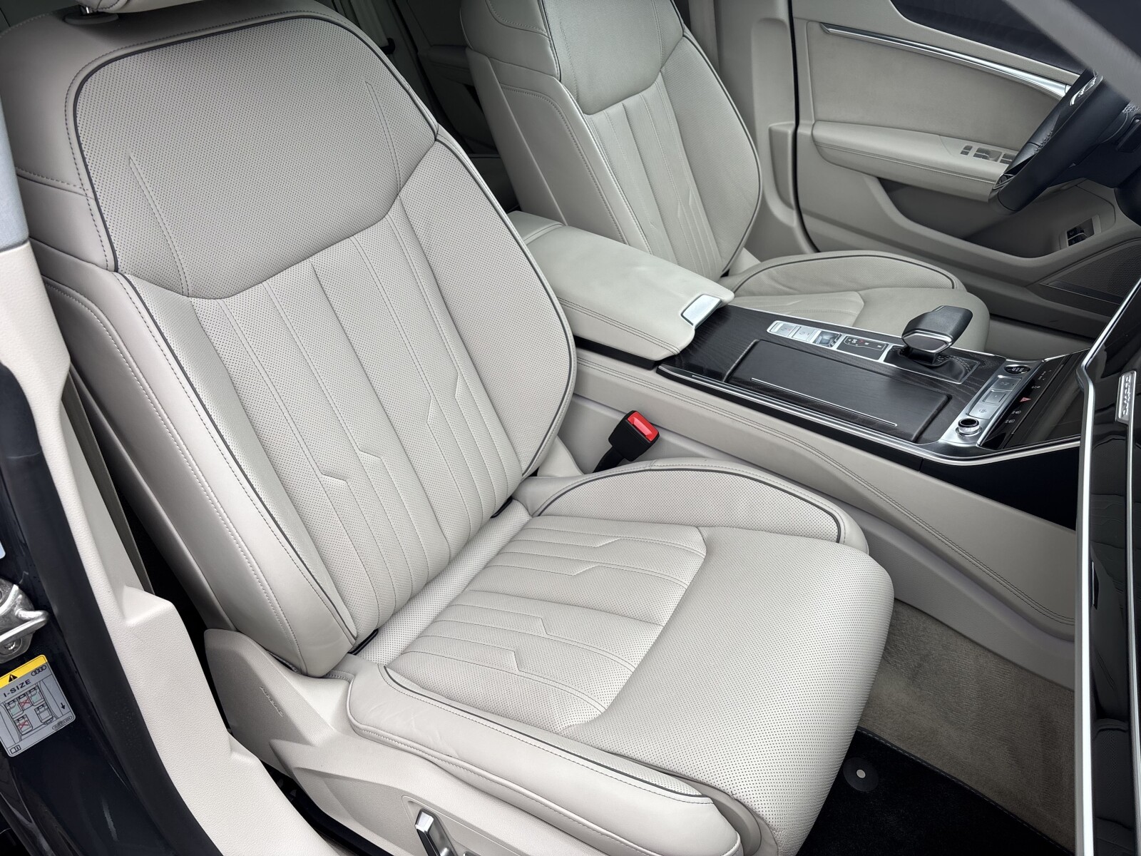 Audi A7 Sportback - zdjęcie 35
