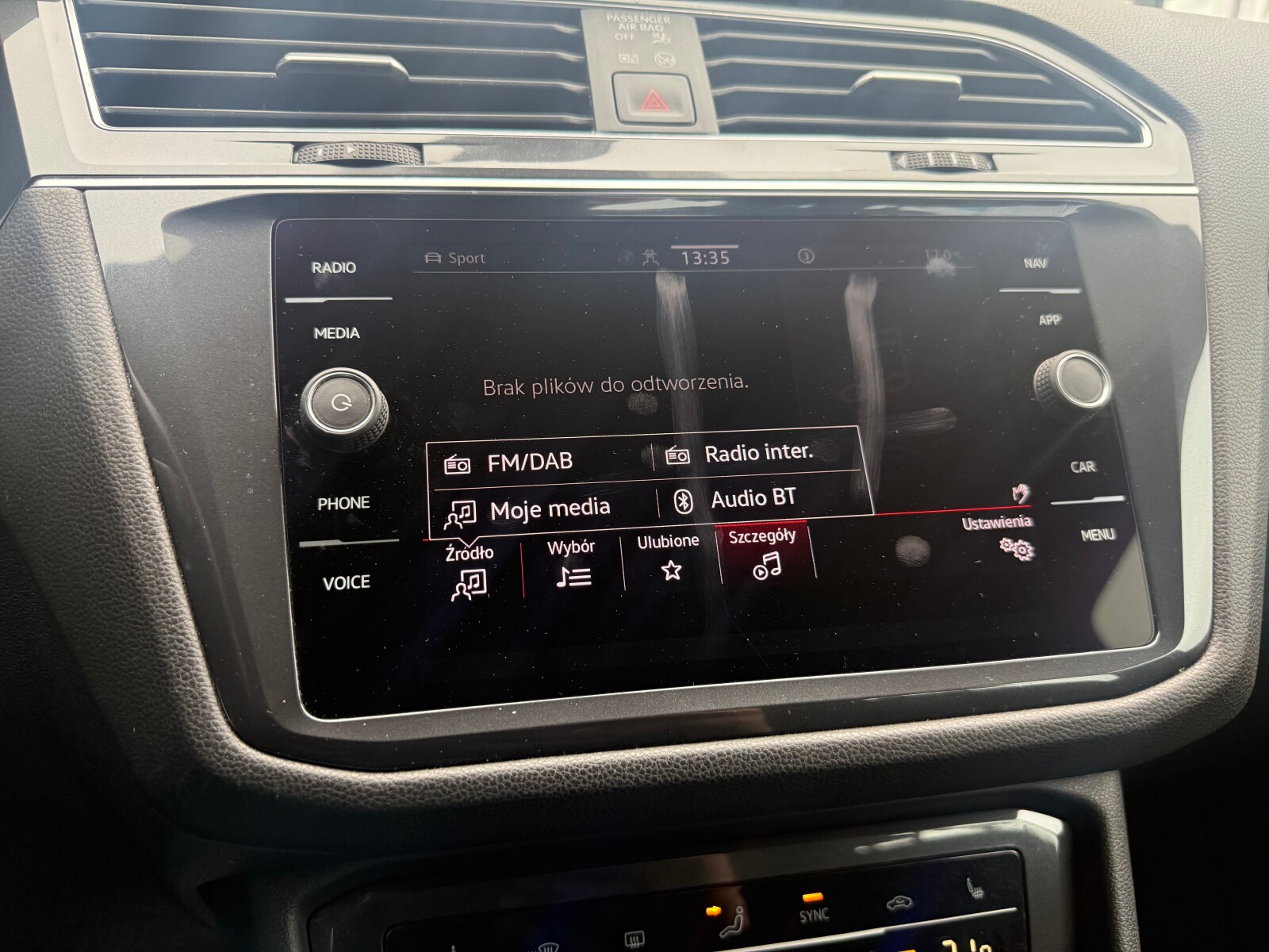 Volkswagen Tiguan Allspace - zdjęcie 30