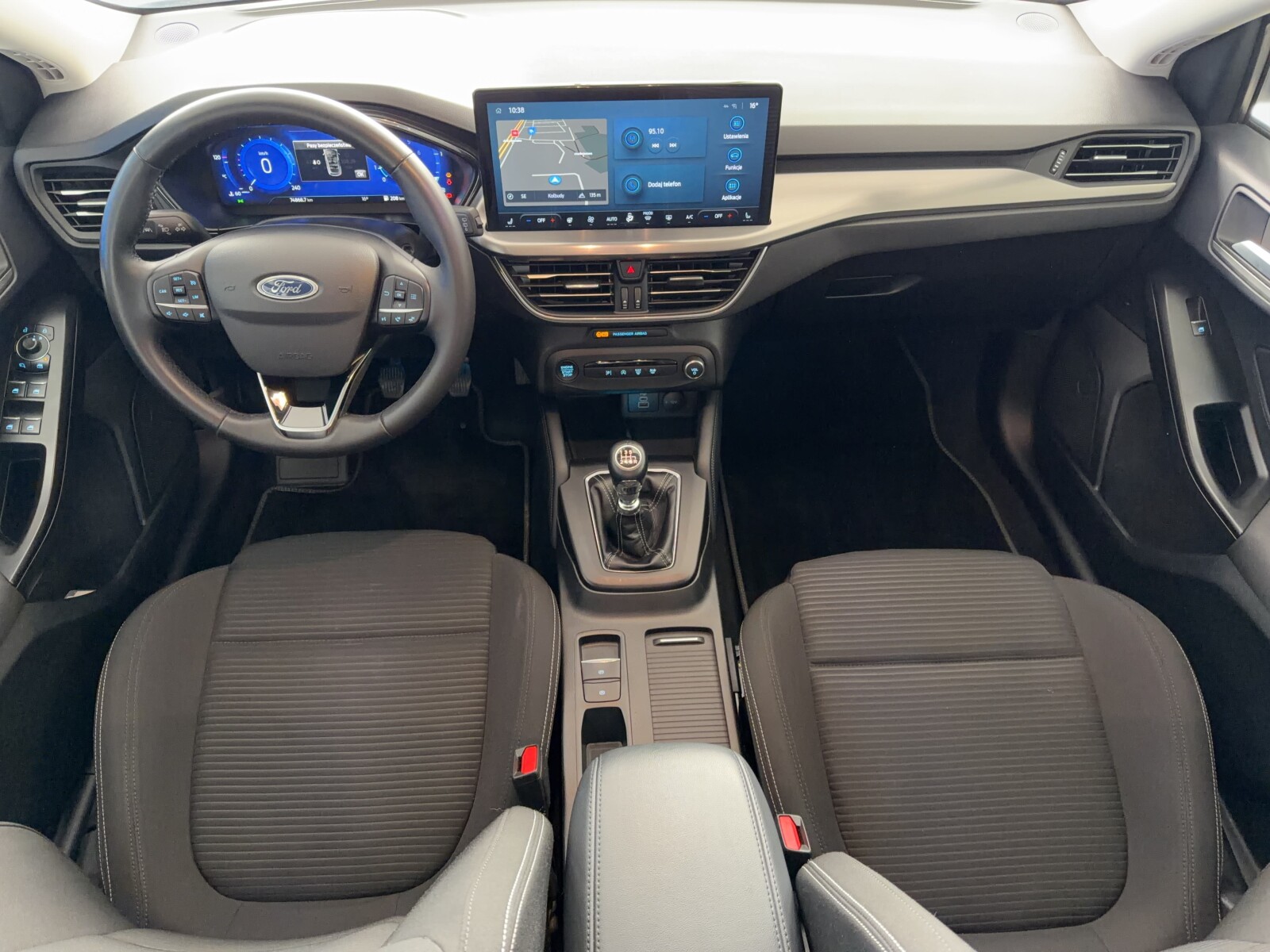 Ford Focus - zdjęcie 20