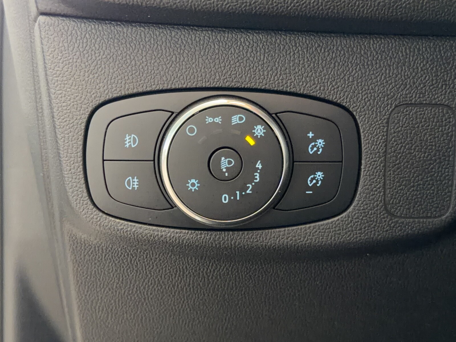 Ford Focus - zdjęcie 21