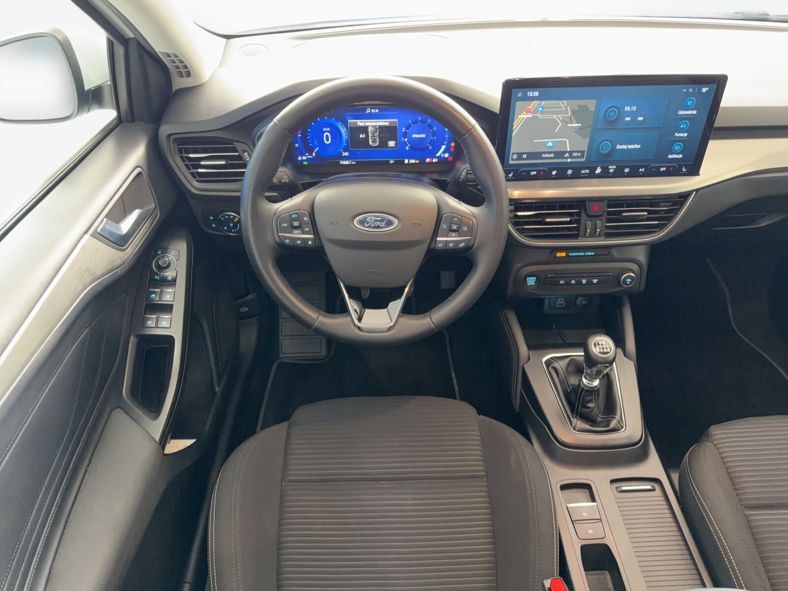 Ford Focus - zdjęcie 19