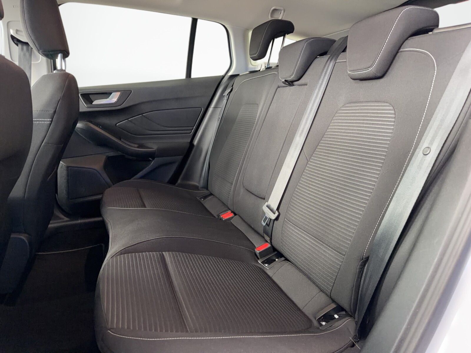 Ford Focus - zdjęcie 13