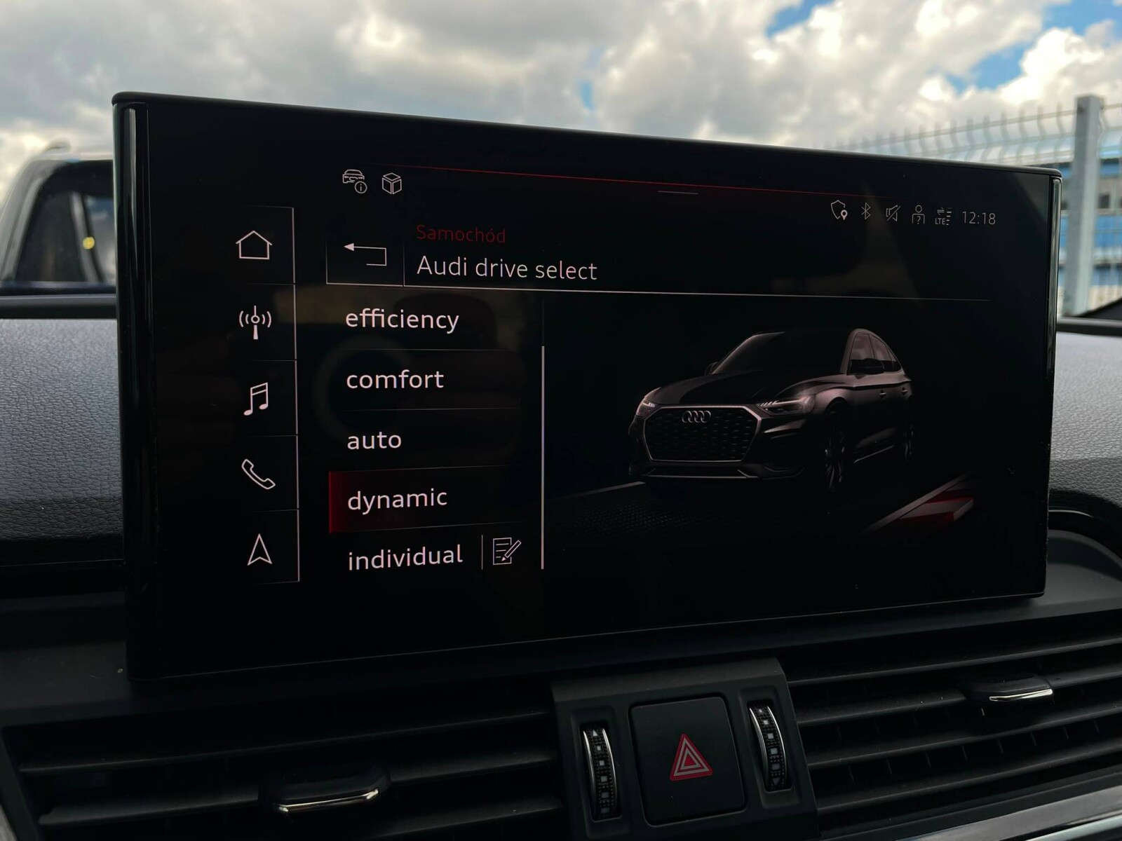 Audi Q5 Sportback - zdjęcie 28