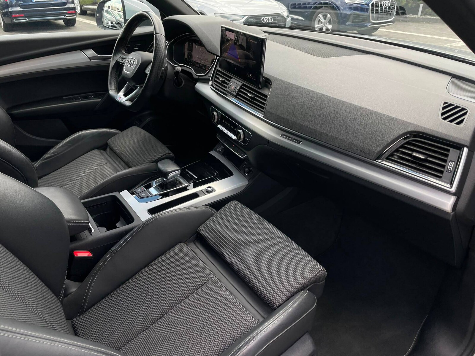 Audi Q5 Sportback - zdjęcie 23