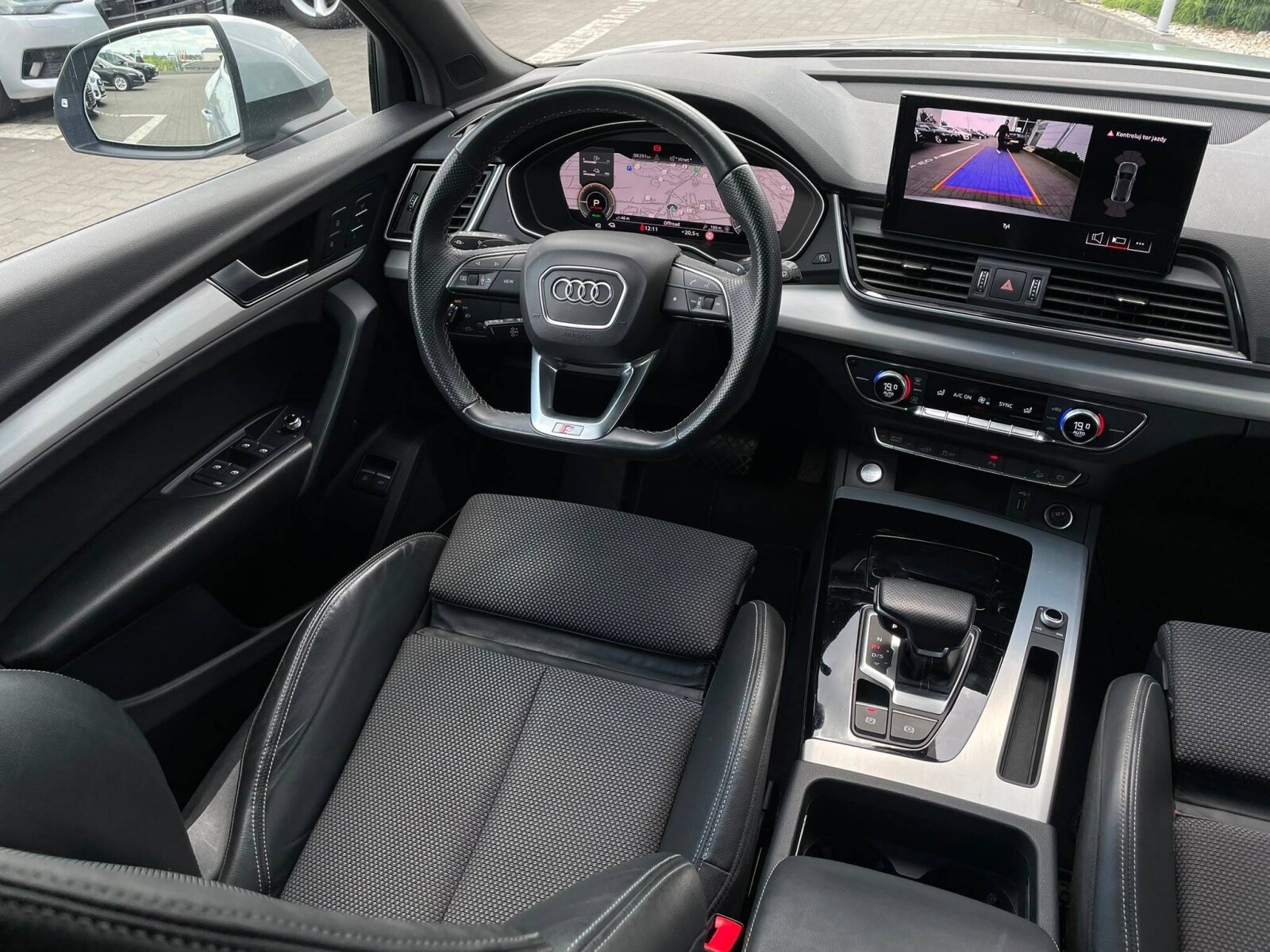 Audi Q5 Sportback - zdjęcie 14