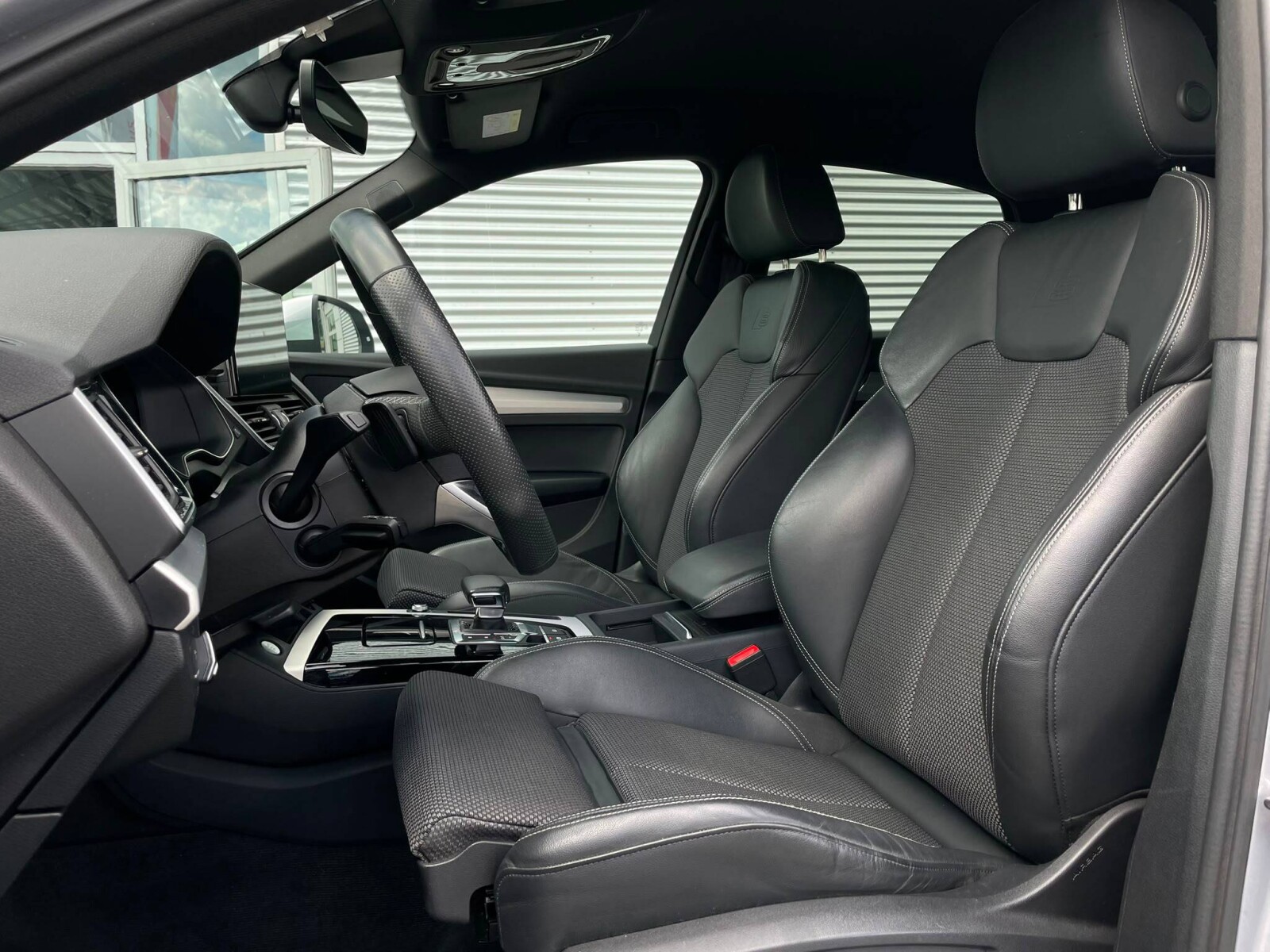 Audi Q5 Sportback - zdjęcie 22