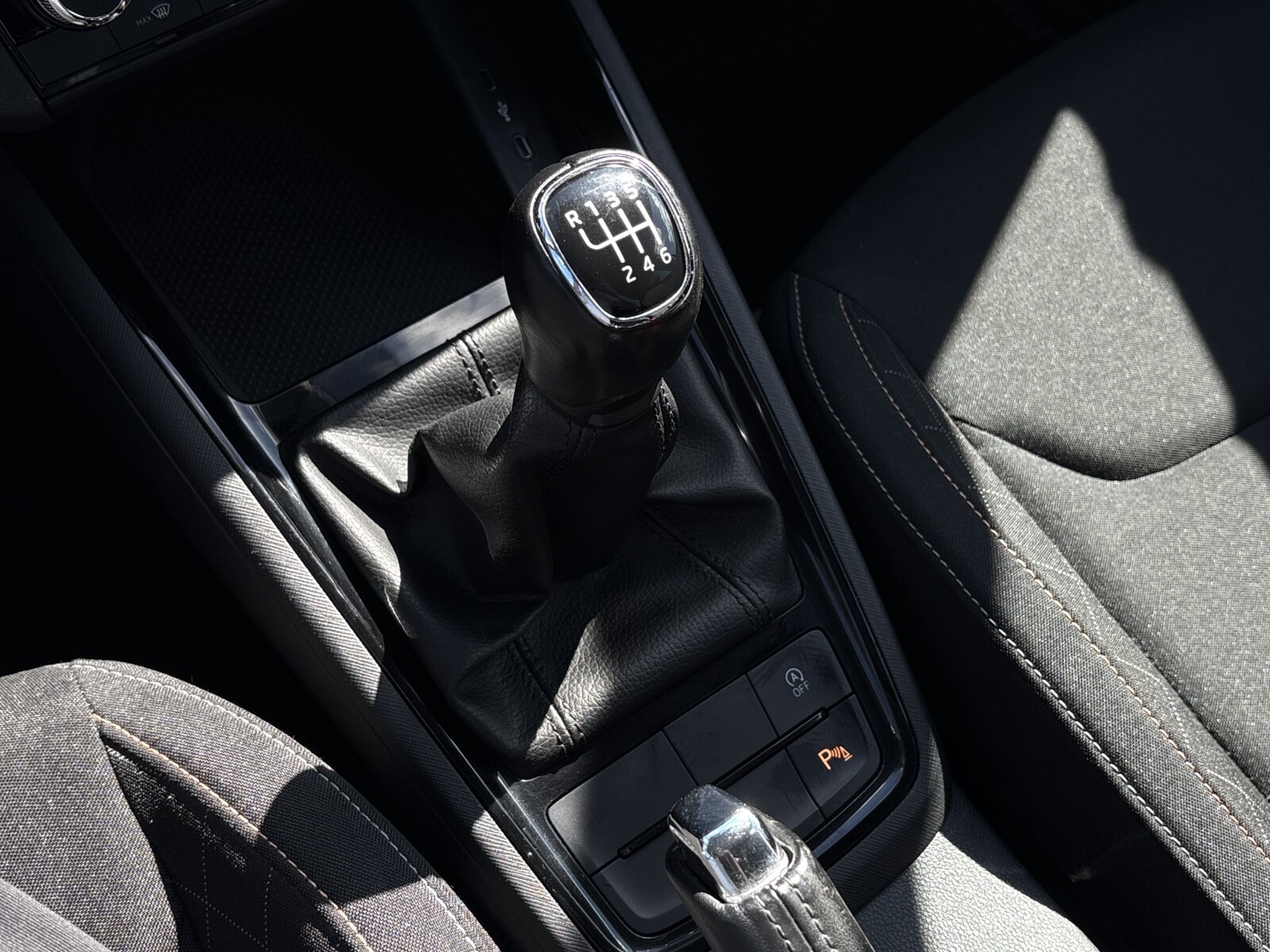 Škoda Kamiq - zdjęcie 24