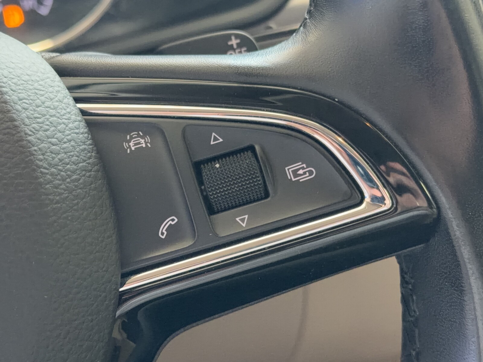 Škoda Superb Combi - zdjęcie 25