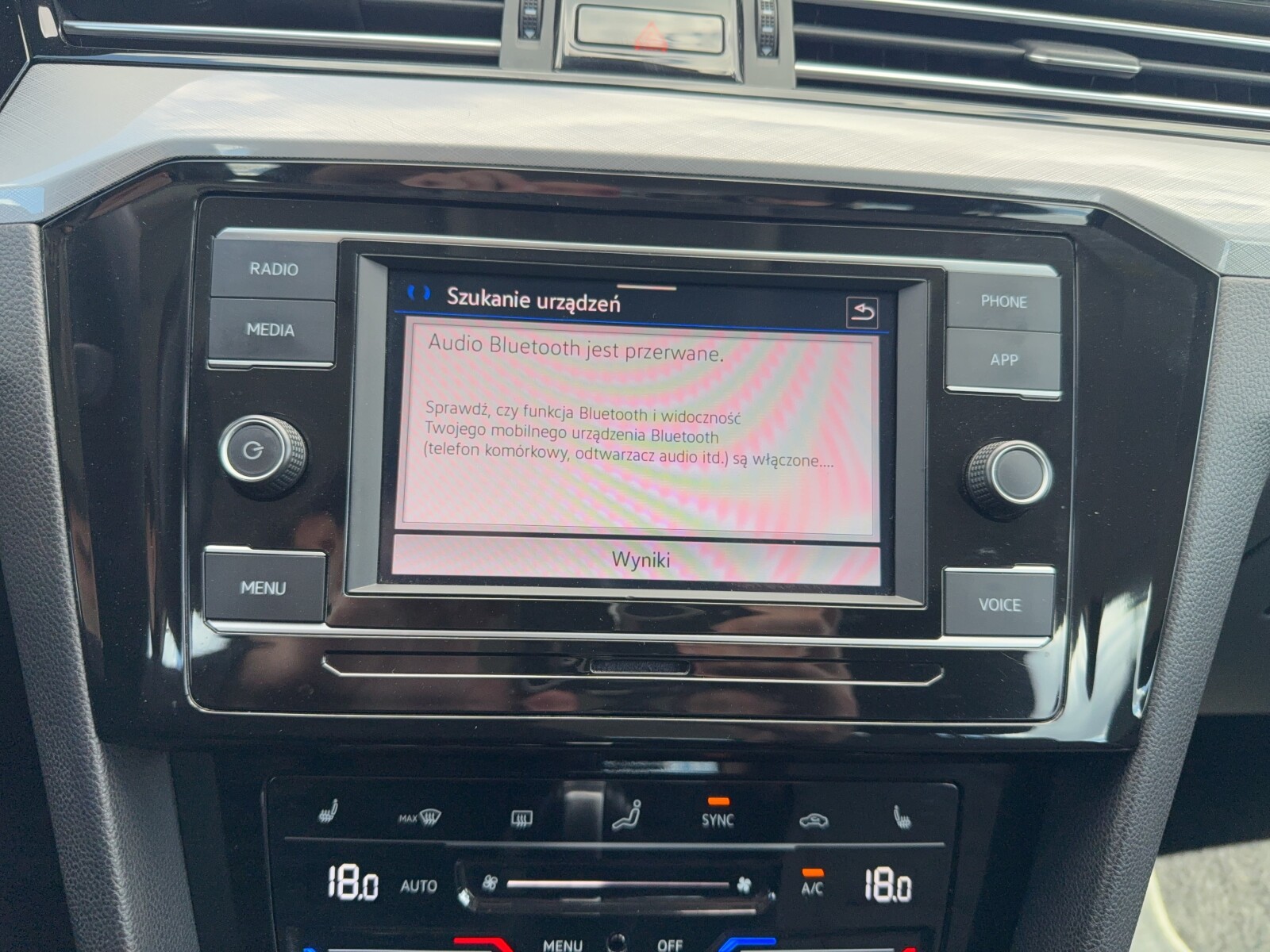 Volkswagen Passat - zdjęcie 21