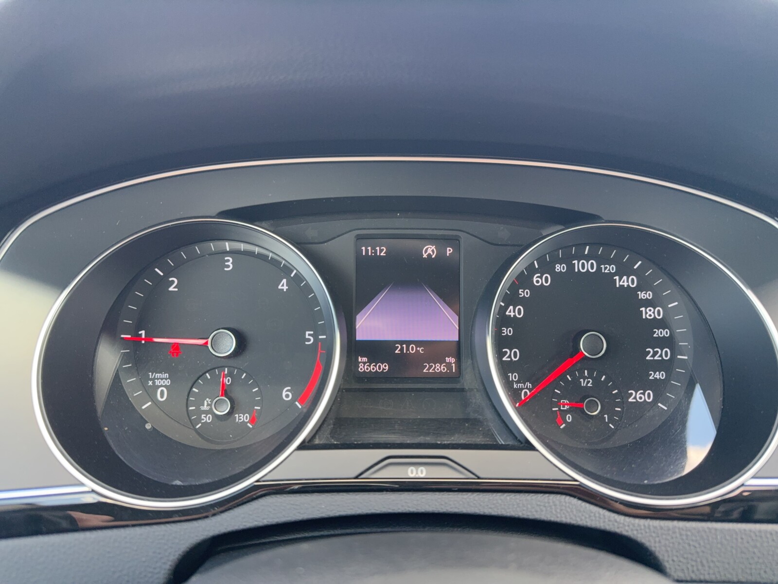 Volkswagen Passat - zdjęcie 13