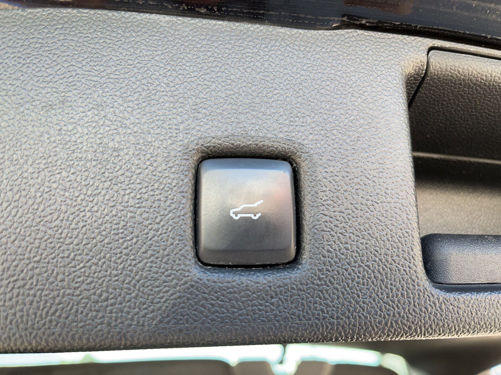 Ford Kuga - zdjęcie 19