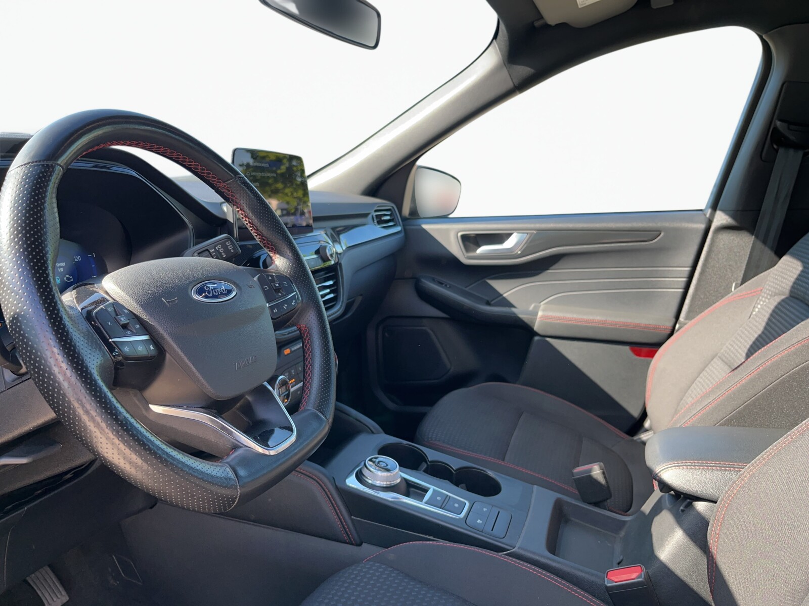 Ford Kuga - zdjęcie 9