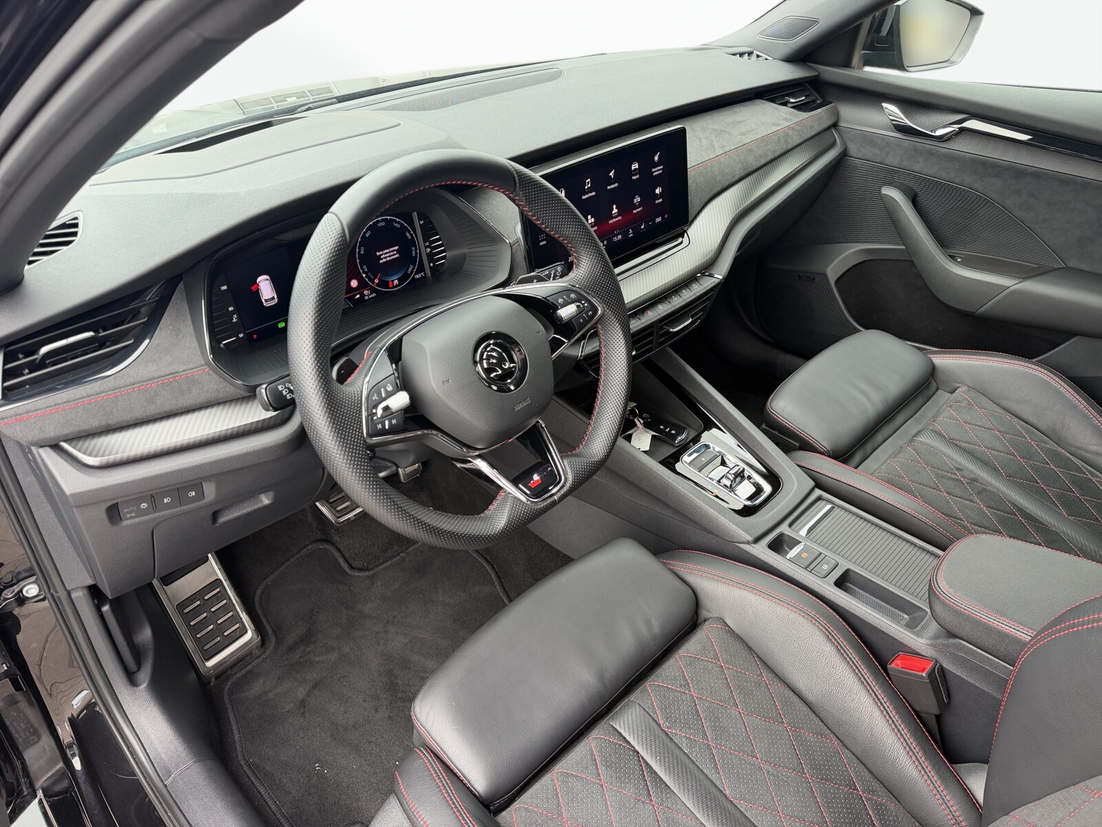 Škoda Octavia Combi - zdjęcie 9