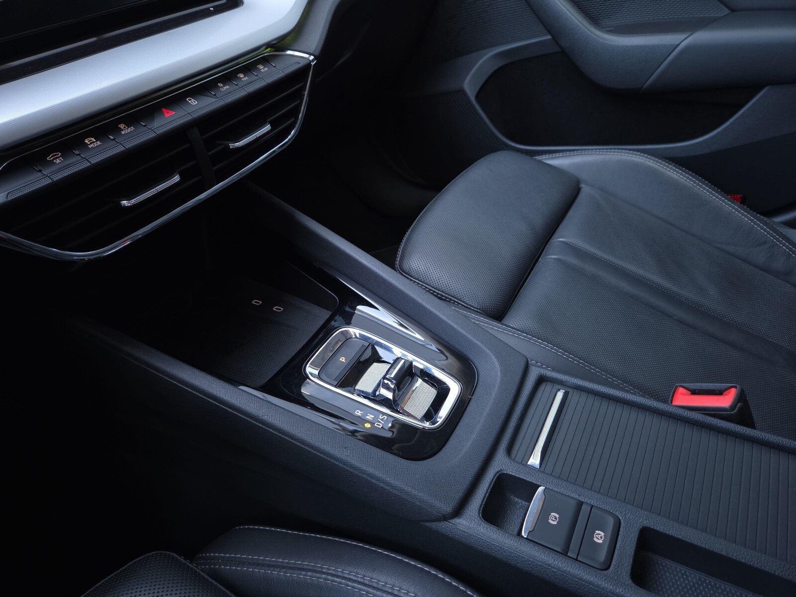 Škoda Octavia Combi - zdjęcie 15