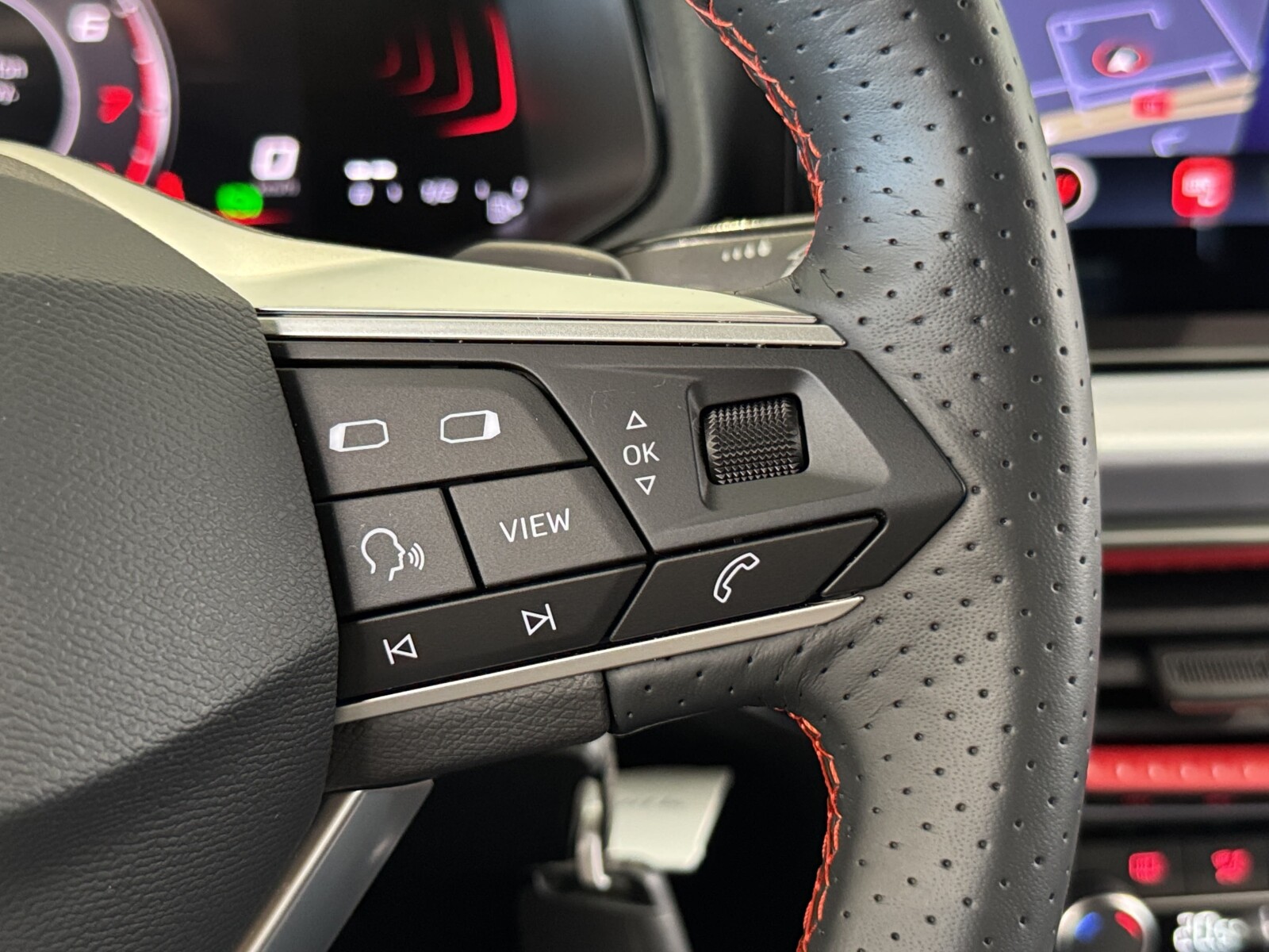 Seat Arona - zdjęcie 23