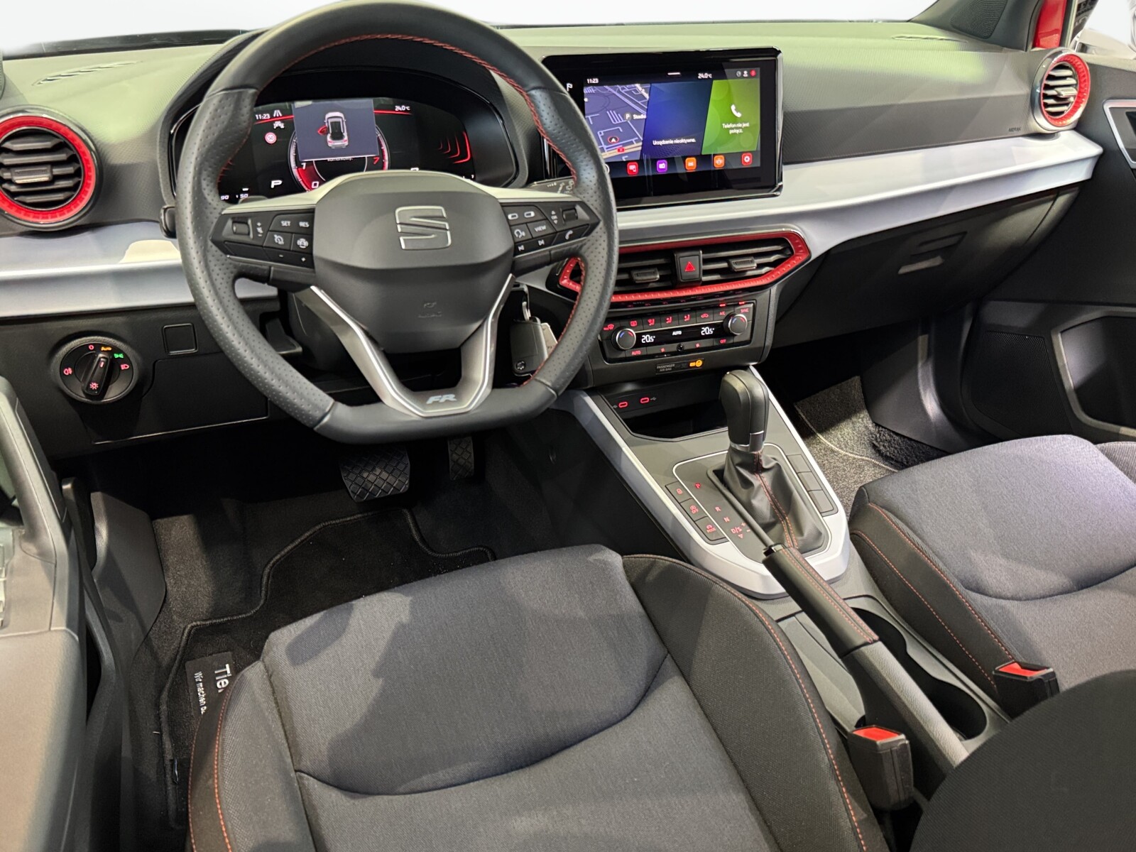 Seat Arona - zdjęcie 13