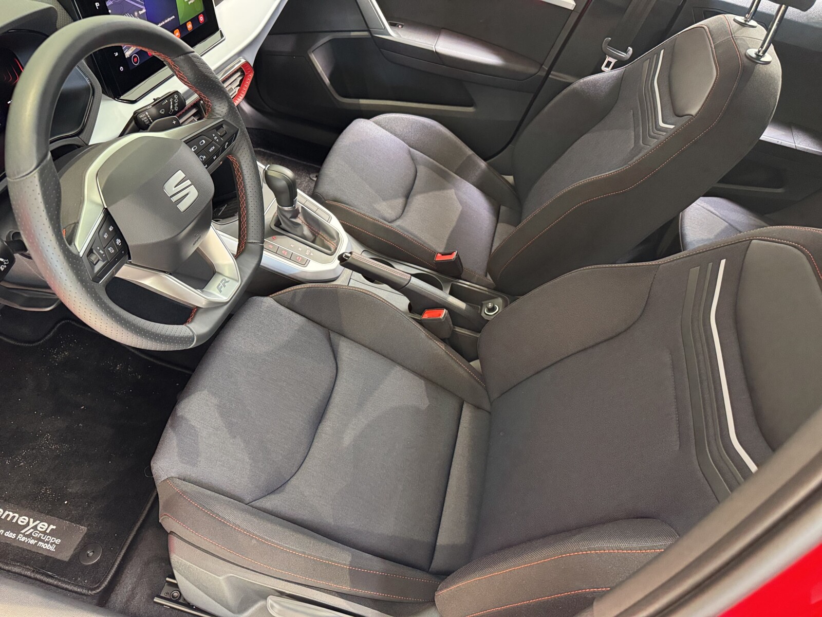 Seat Arona - zdjęcie 10
