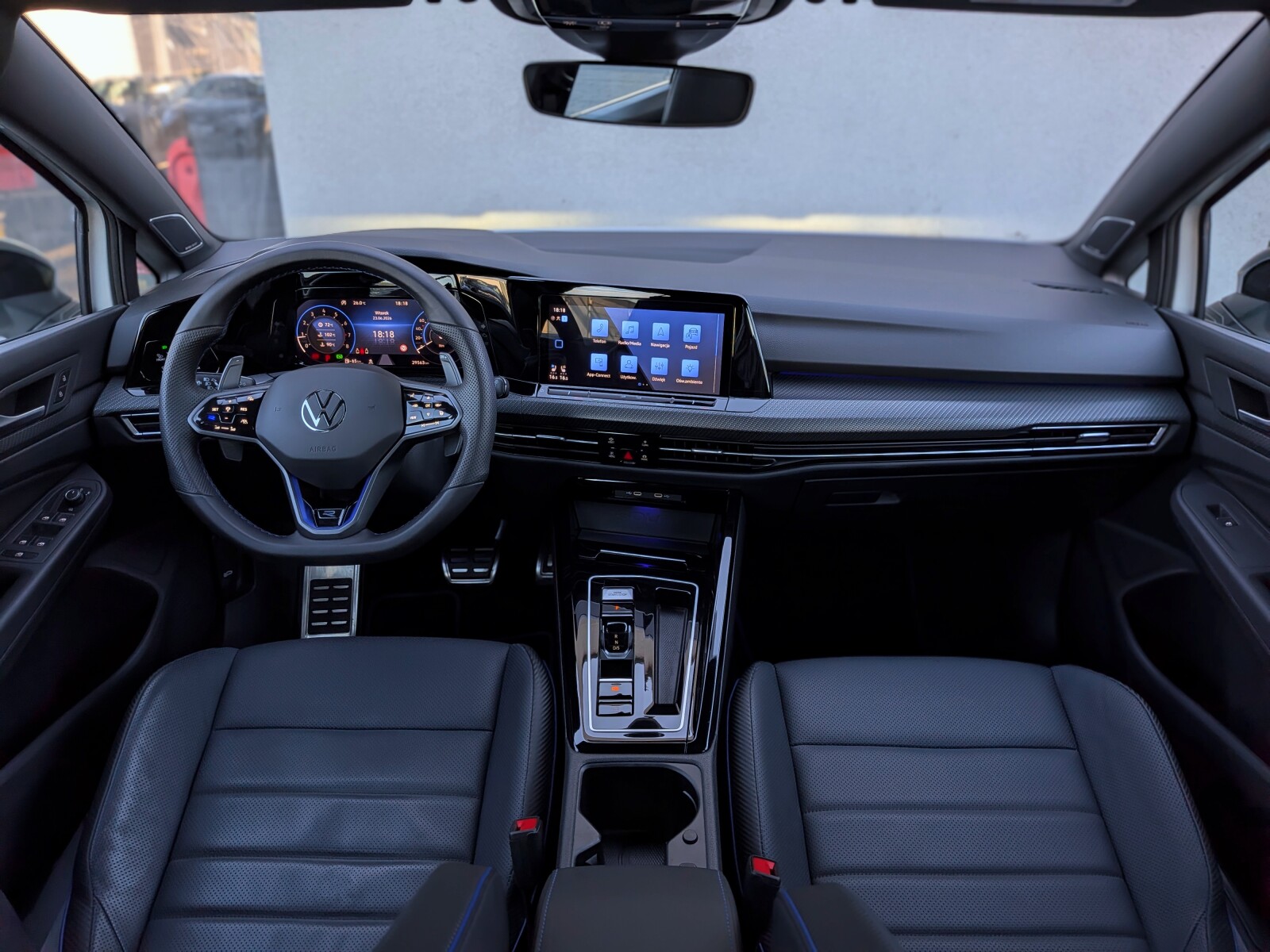 Volkswagen Golf - zdjęcie 13