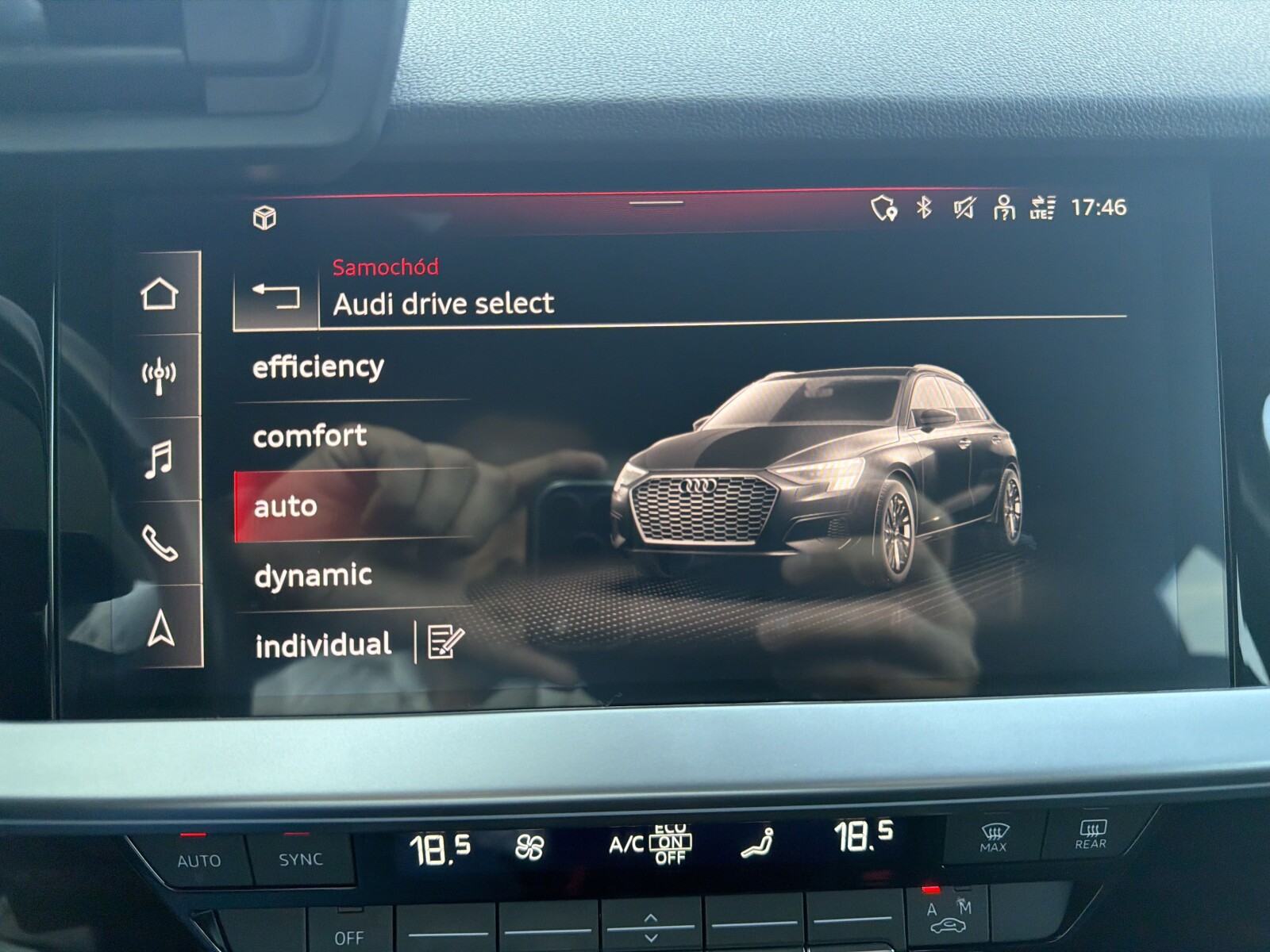 Audi A3 Sportback - zdjęcie 30