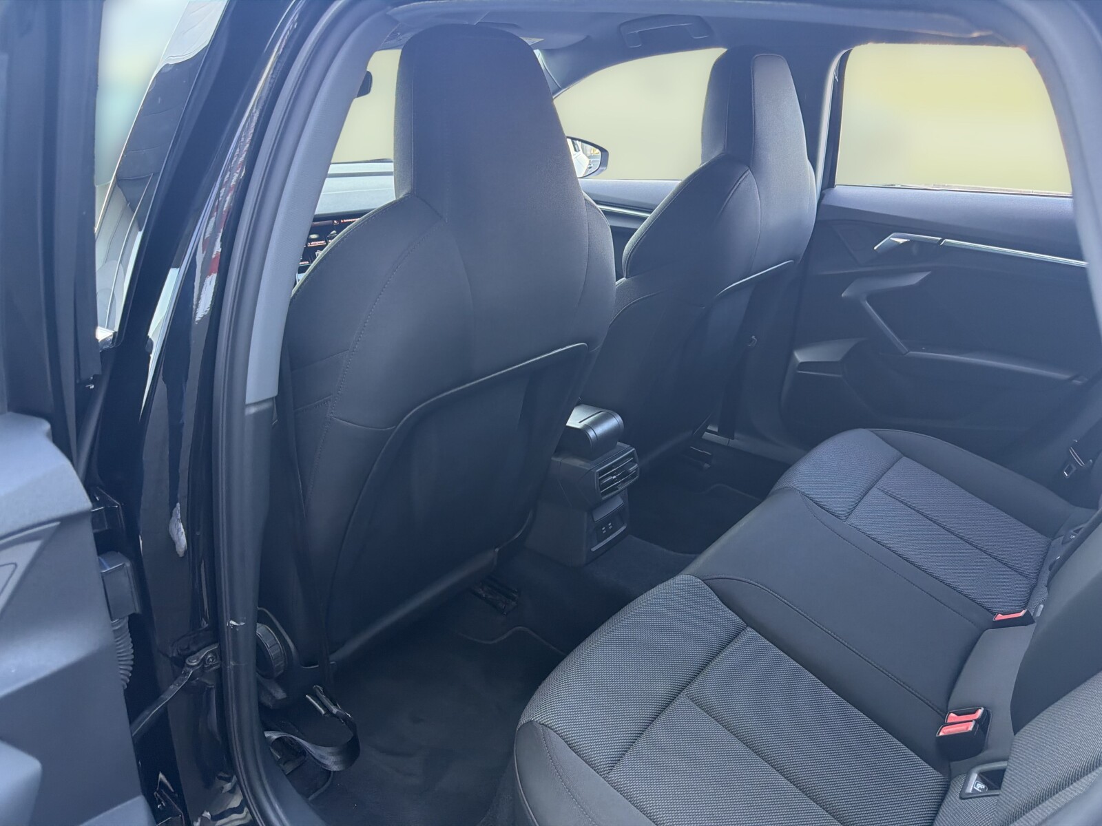Audi A3 Sportback - zdjęcie 14