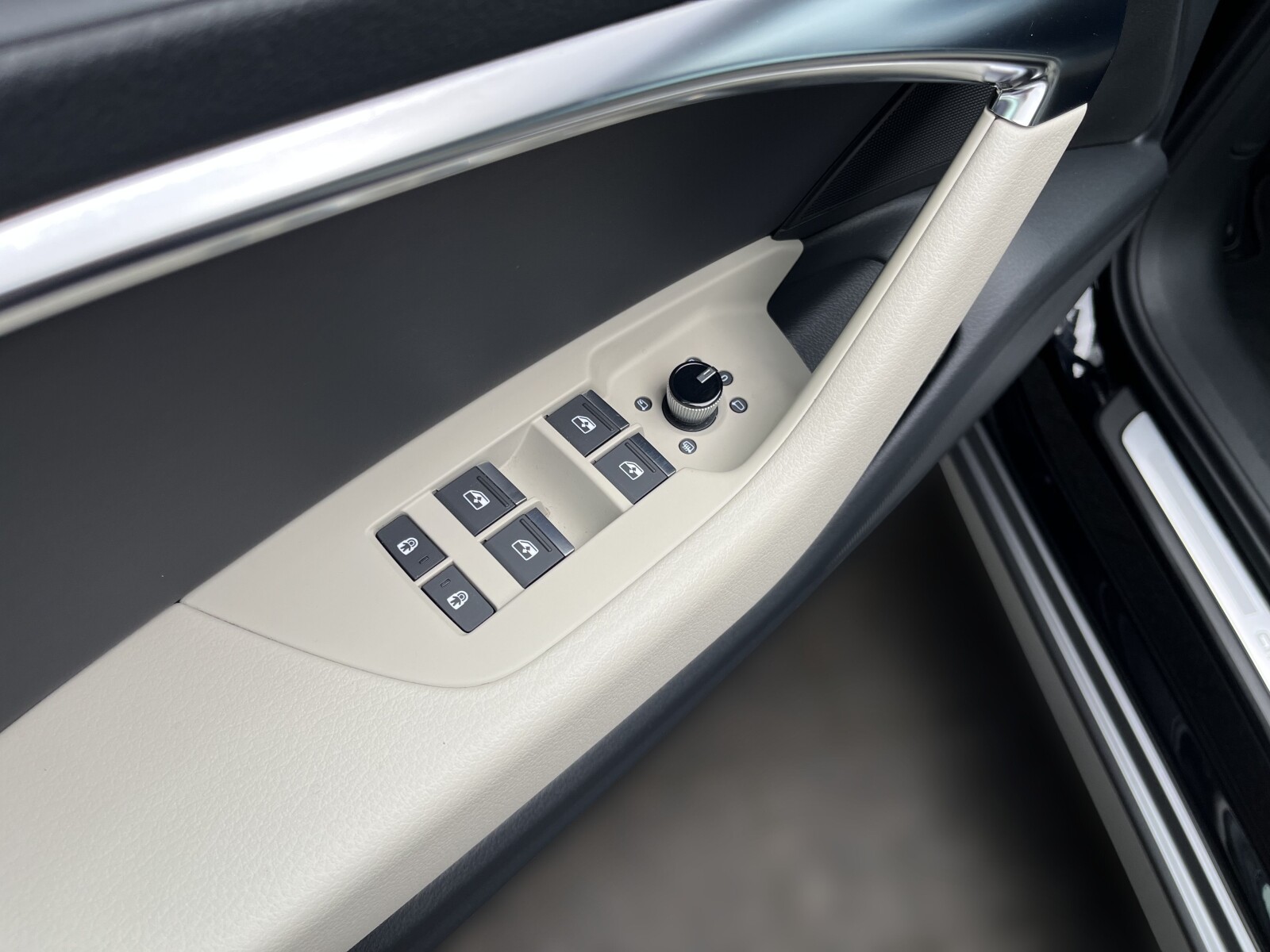 Audi A6 allroad - zdjęcie 23