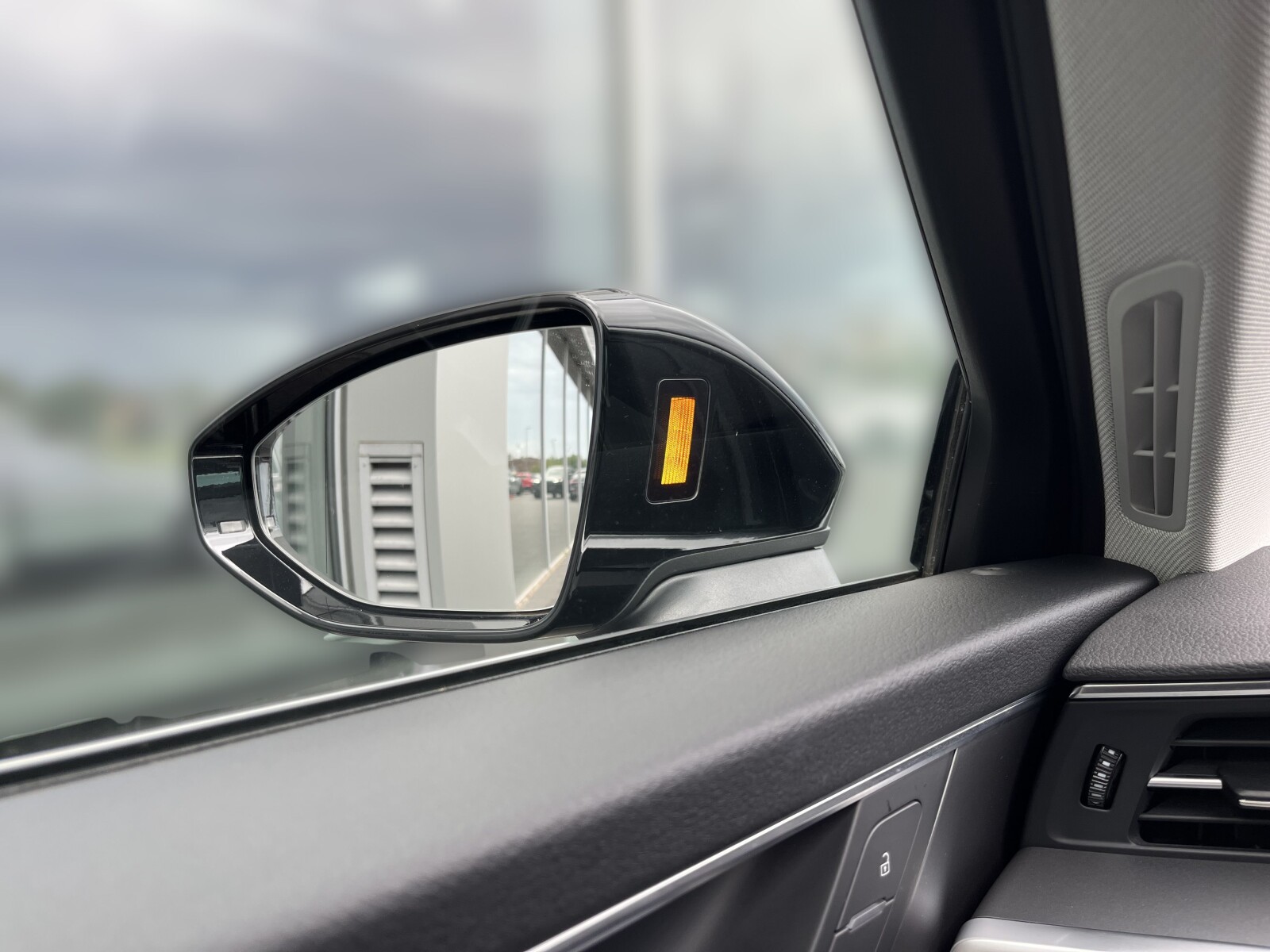 Audi A6 allroad - zdjęcie 31