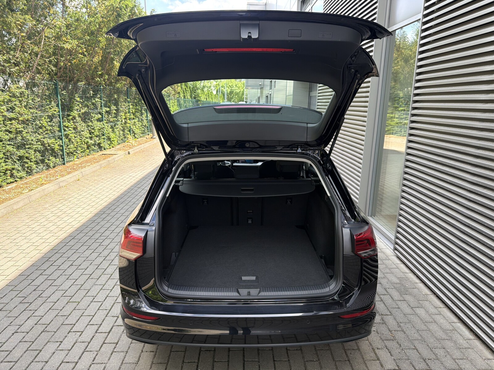 Volkswagen Golf Variant - zdjęcie 27
