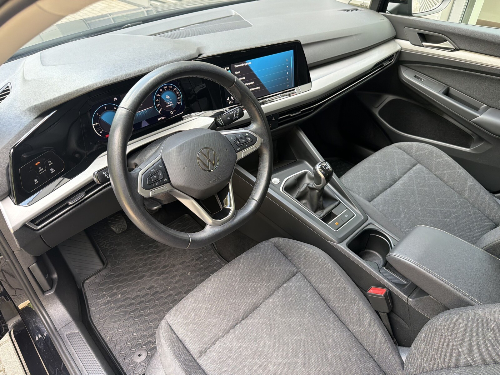 Volkswagen Golf Variant - zdjęcie 19