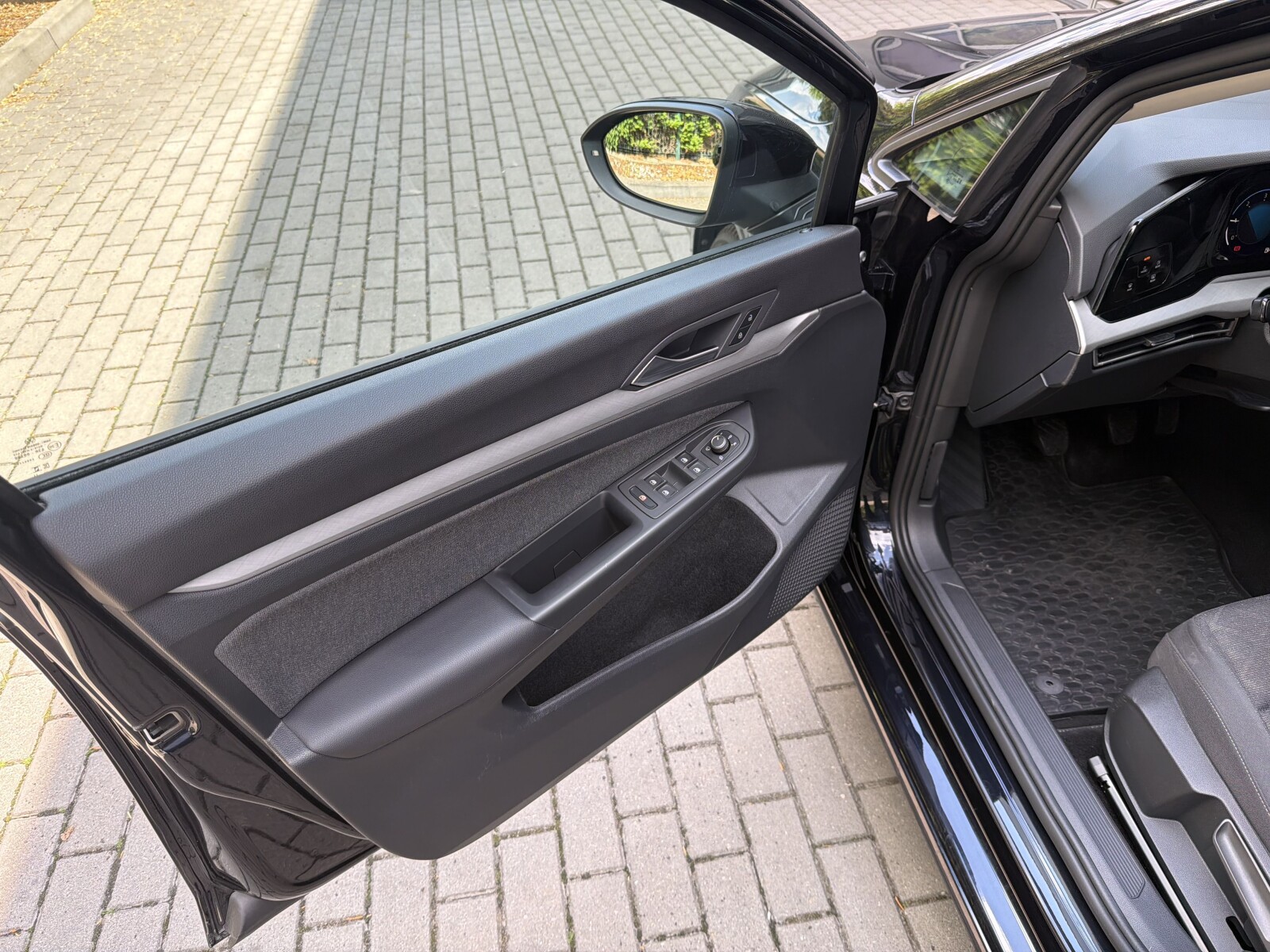 Volkswagen Golf Variant - zdjęcie 20